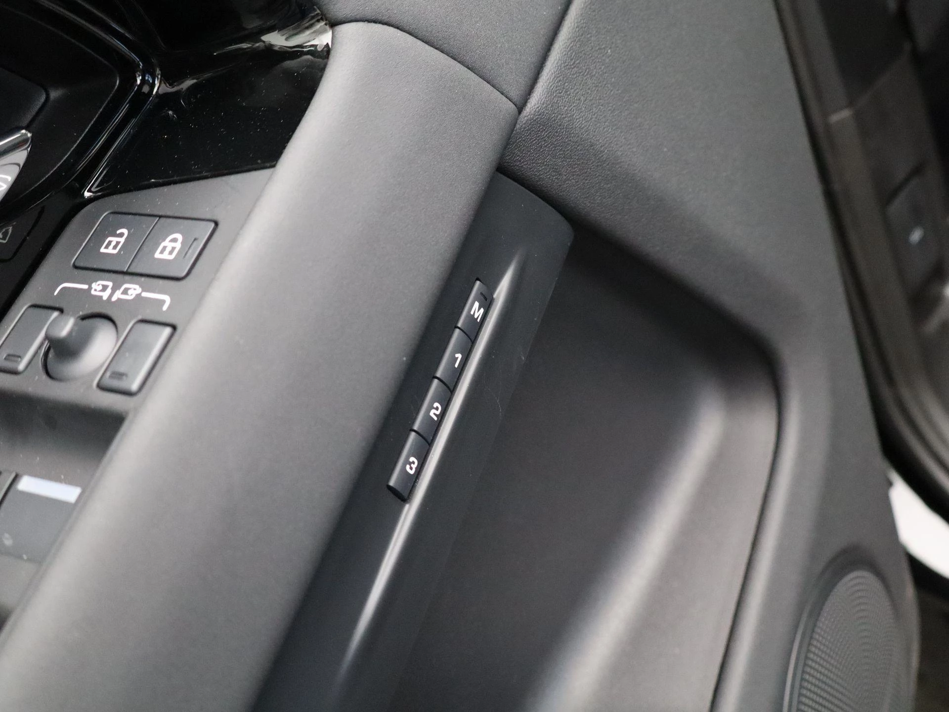 Land Rover Range Rover Evoque 1.5 P270e PHEV AWD S