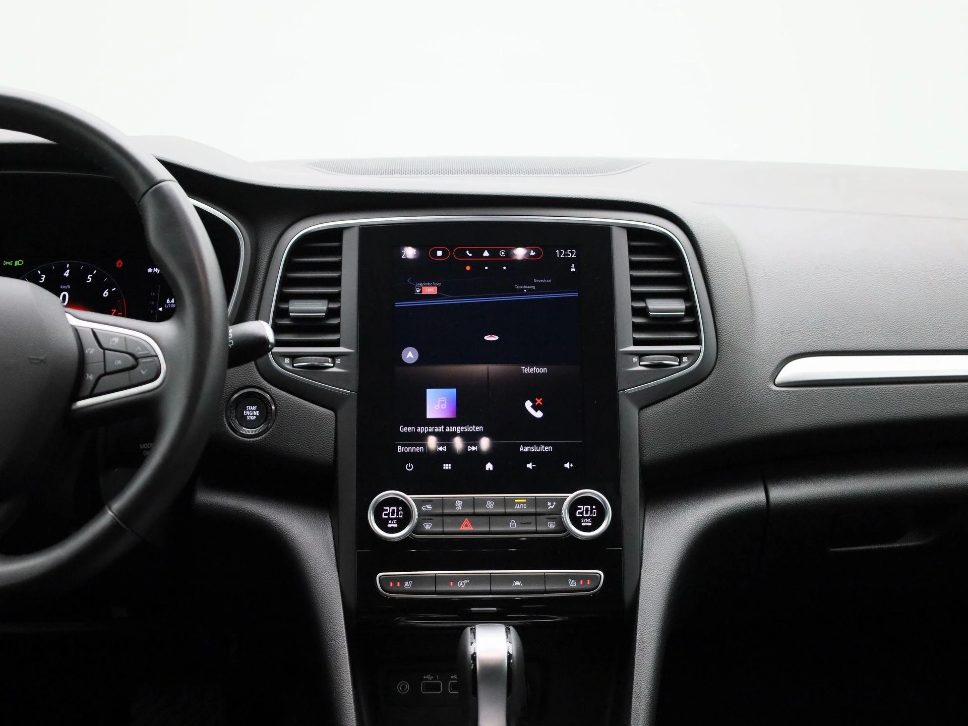 Renault-Mégane Estate-image-7