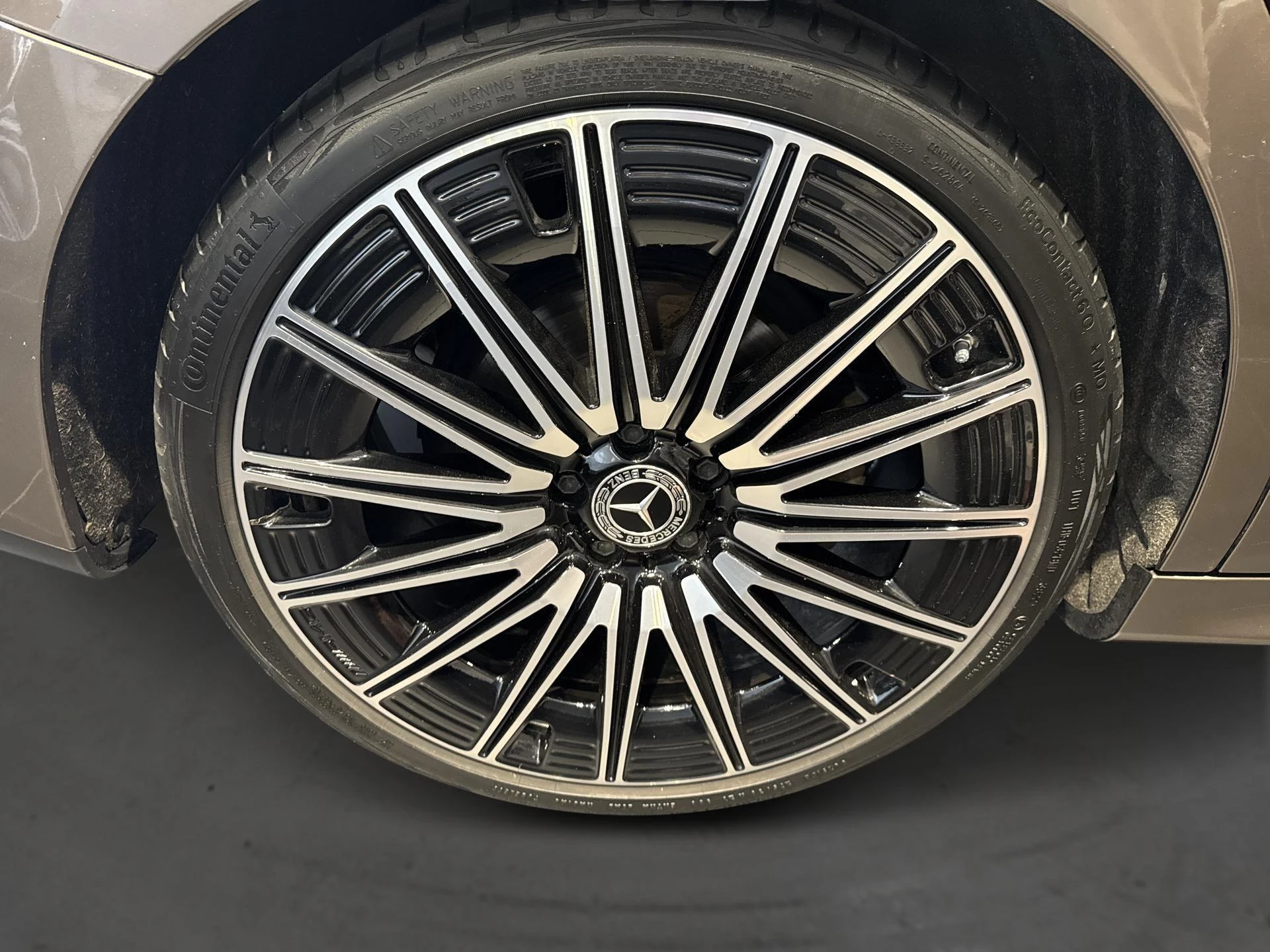 Mercedes-Benz Classe E 220 d AMG Line Estate + SUPERSCREEN + PANO + BURMESTER + LEDER +