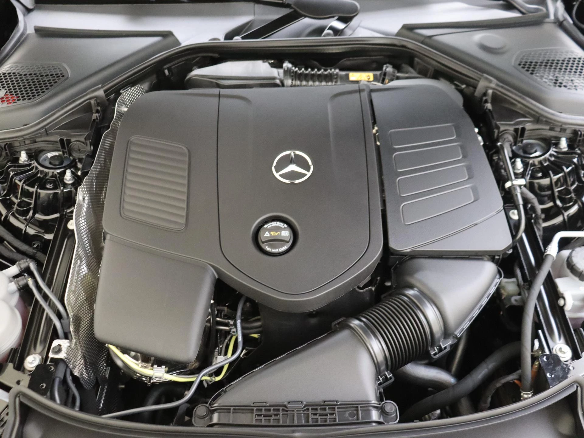 Mercedes-Benz-E-Klasse-image-34