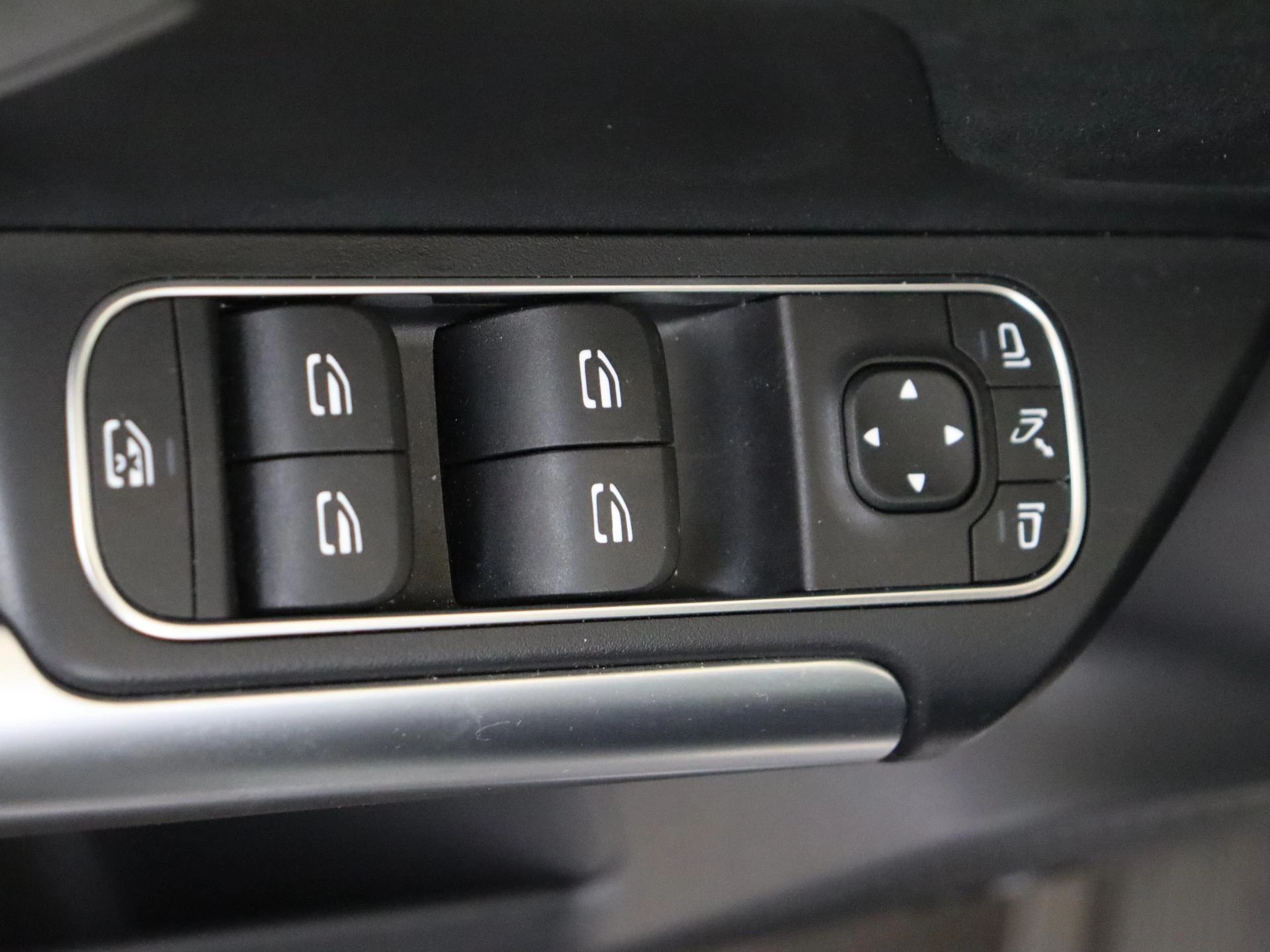 Mercedes-Benz B-Klasse 250 e Business Solution AMG