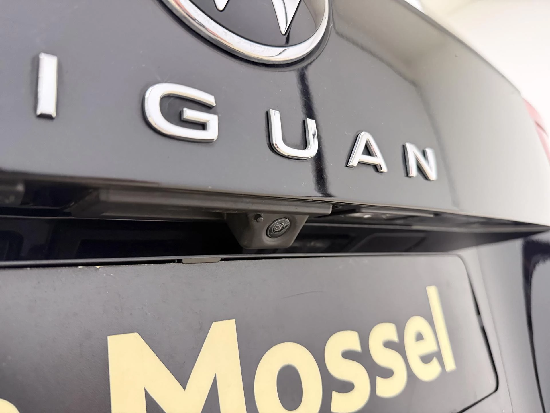 Volkswagen-Tiguan-image-3