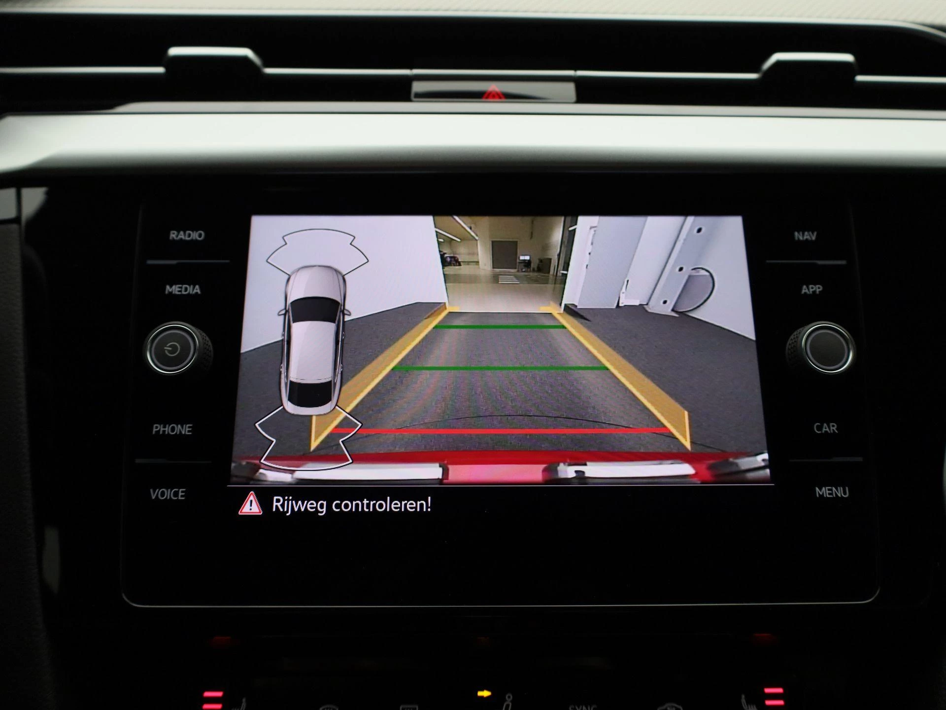 Volkswagen-Arteon-image-30