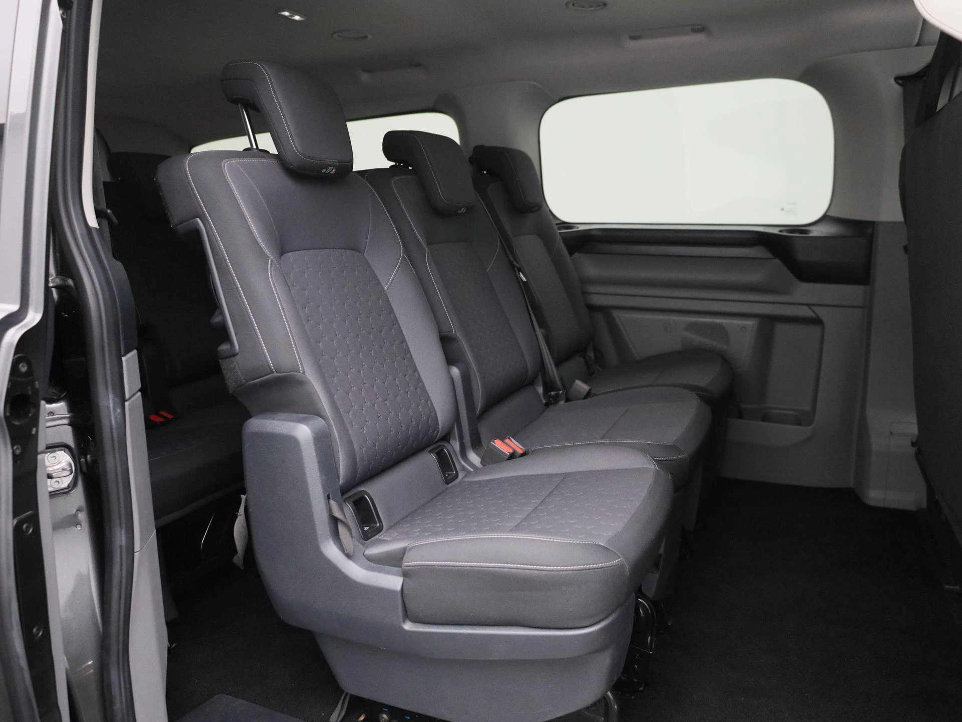 Ford-Transit Custom-image-10