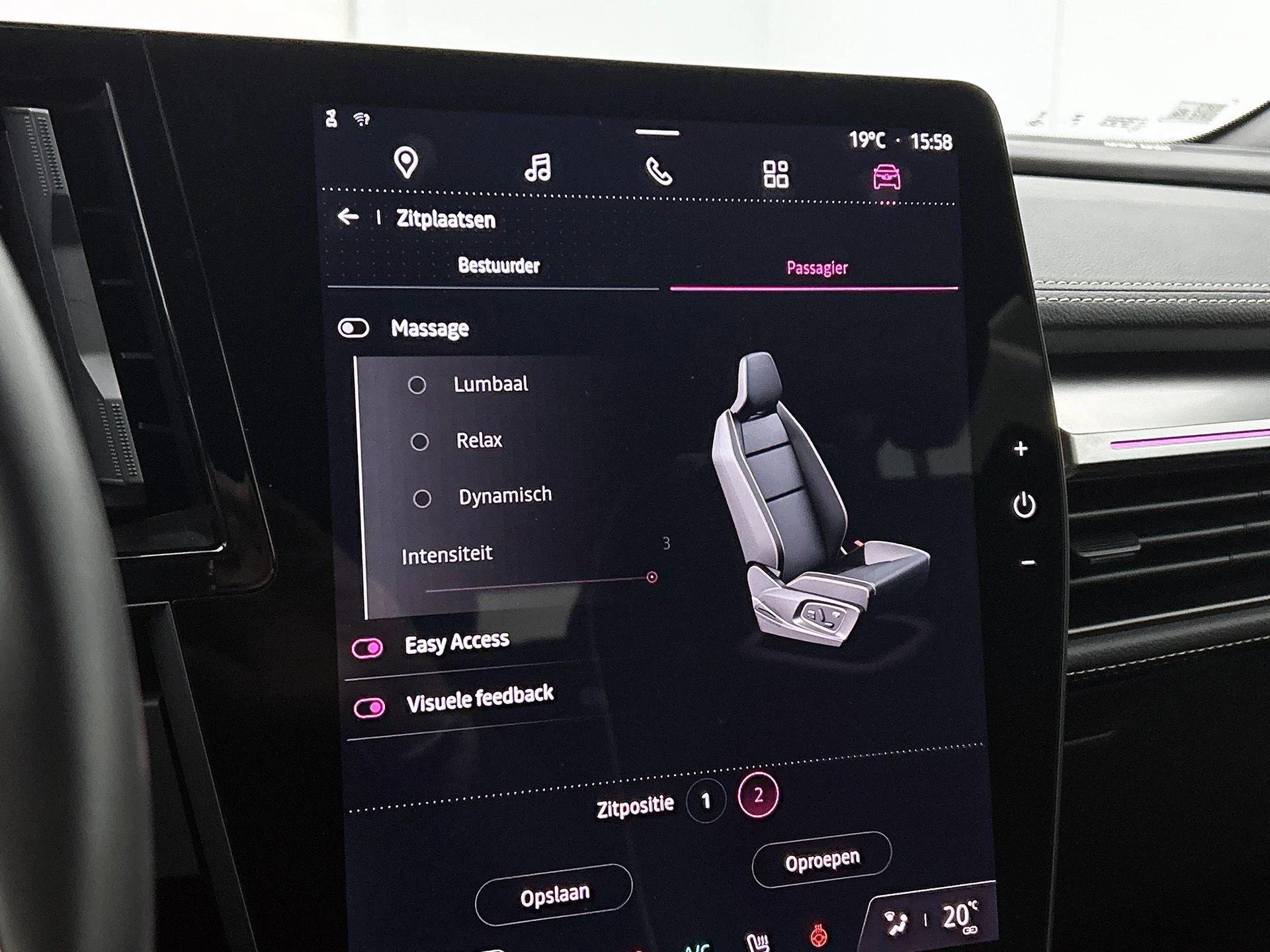 Renault-Megane E-Tech-image-12