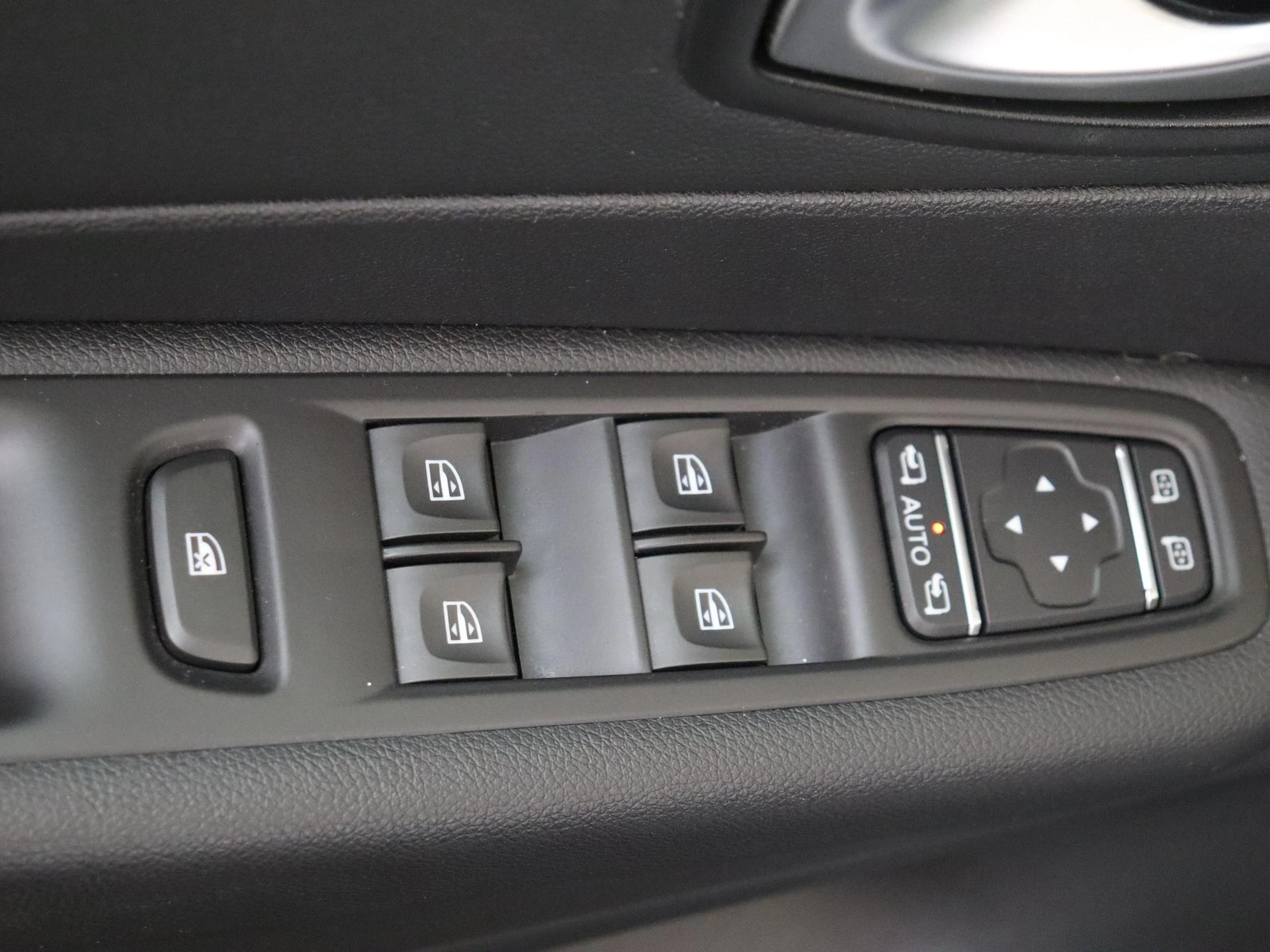 Renault-Captur-image-23
