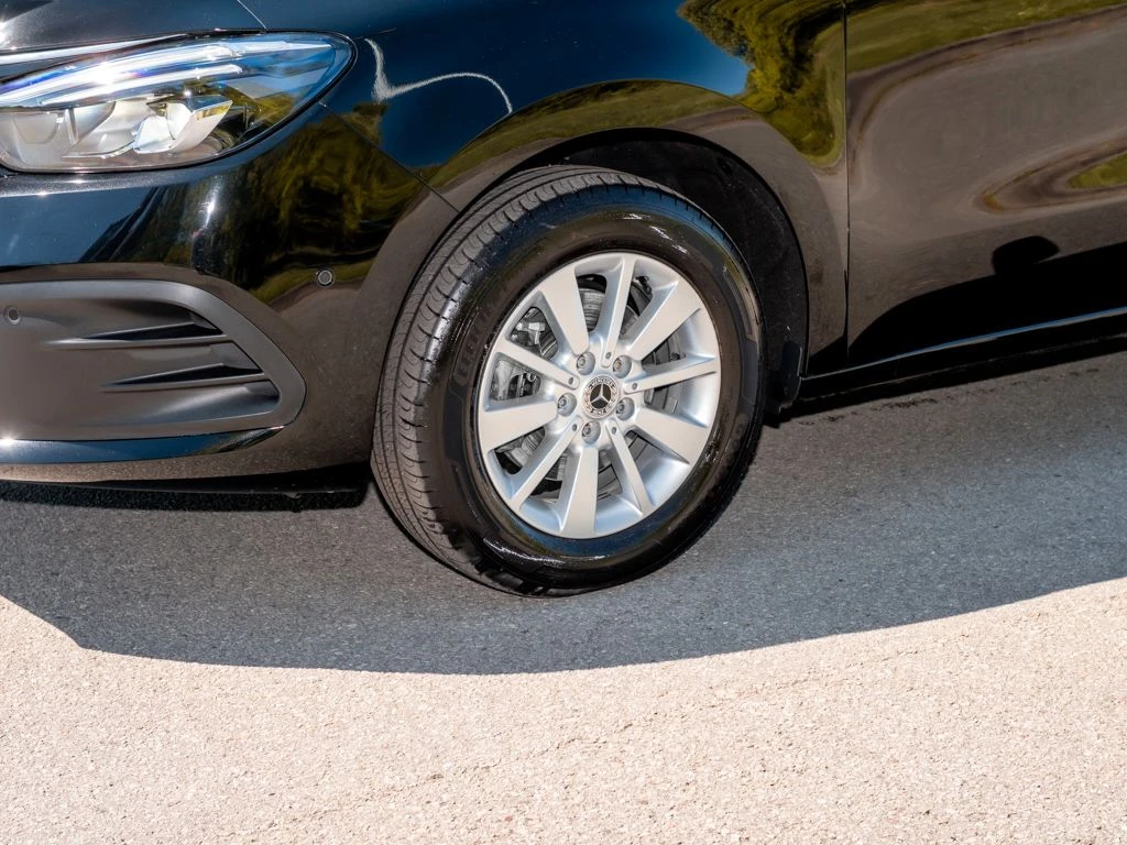 Mercedes-Benz-EQT 200-image-6