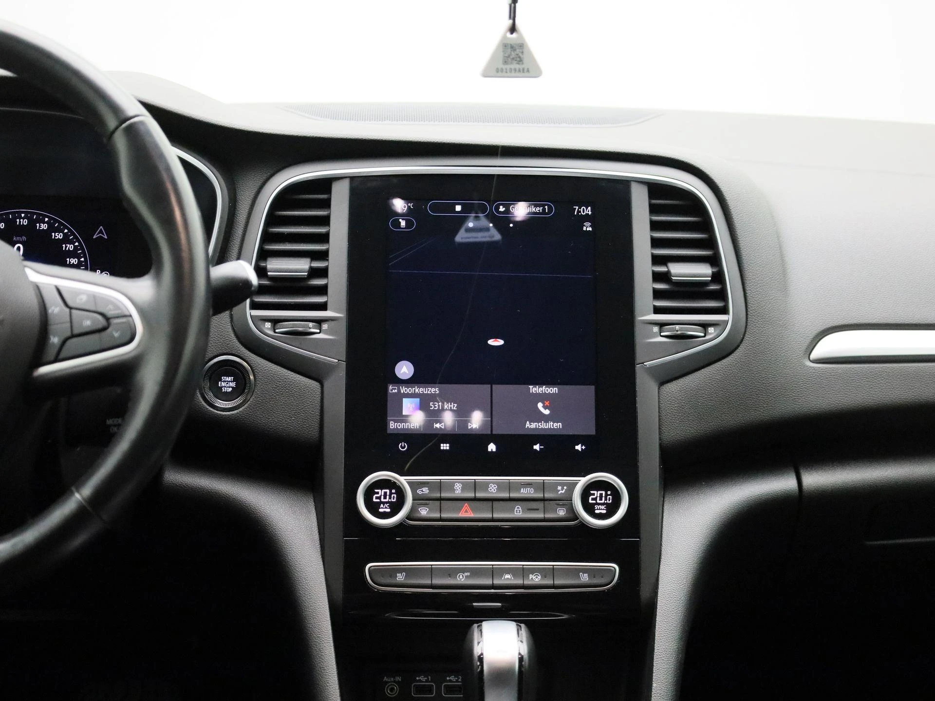 Renault-Mégane Estate-image-8