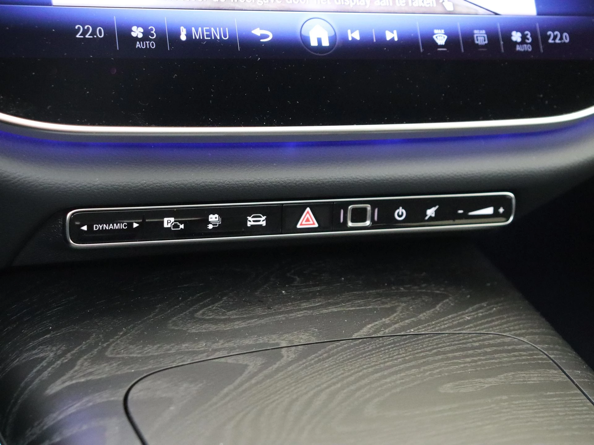 Mercedes-Benz-E-Klasse-image-19