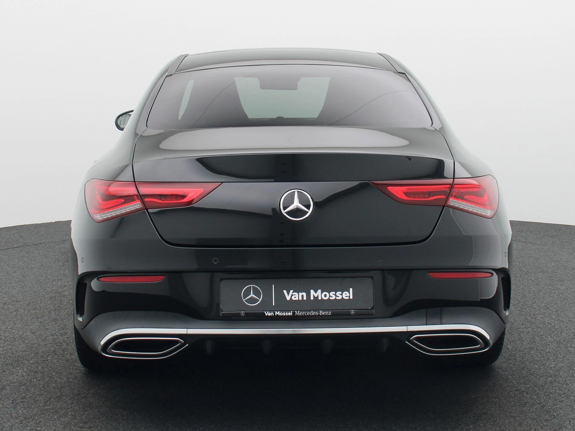 Mercedes-Benz CLA 200 AMG Line Coupé + PANORAMISCH DAK + MULTIBEAM LED +
