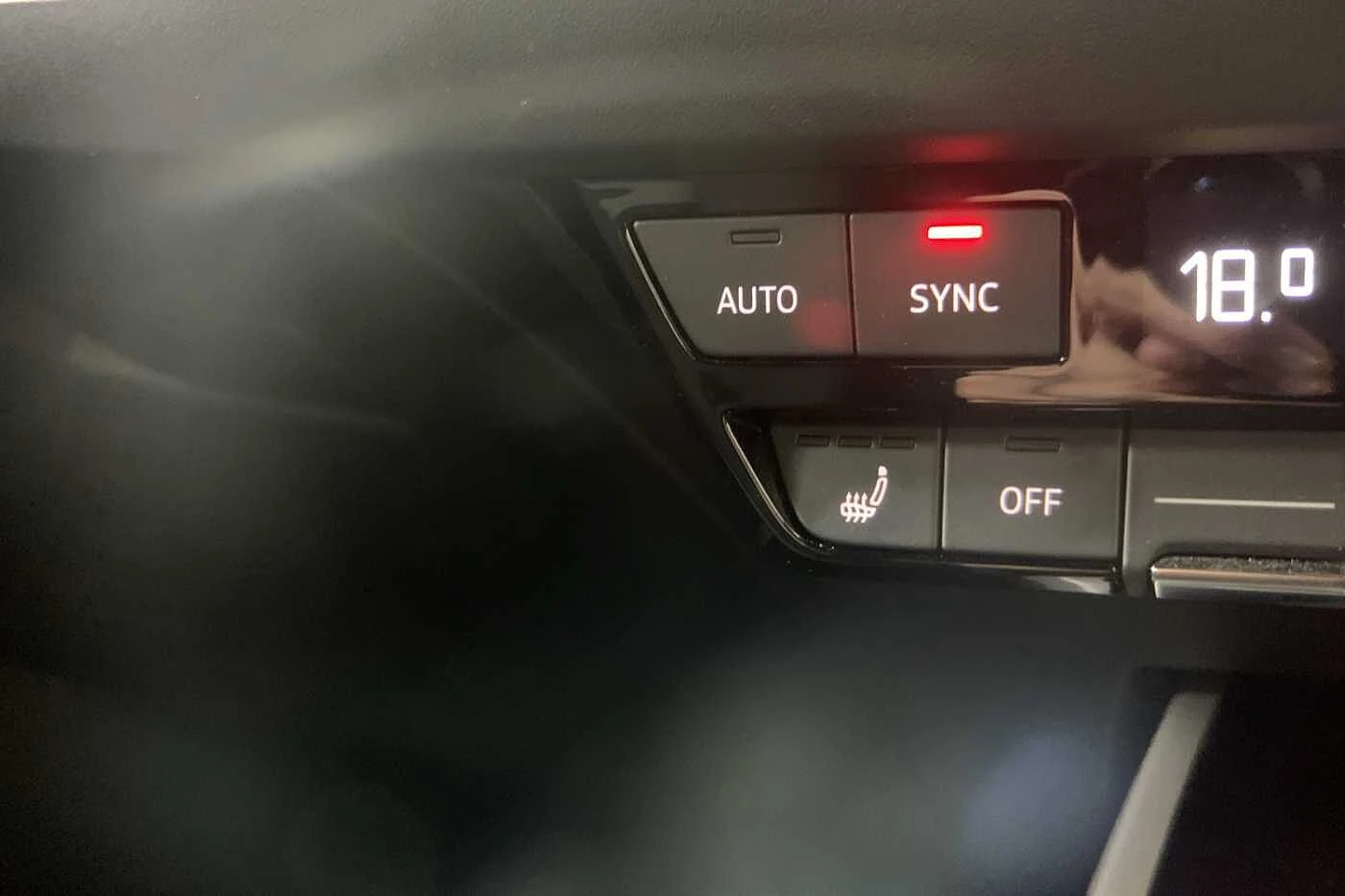 Audi-Q4 e-tron-image-21