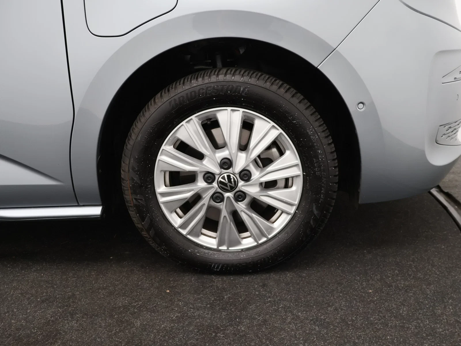 Volkswagen Multivan T7 eHybrid (PHEV) Multivan T7 PHEV Life Korte versie 1.5eHybrid 4X4 245PK *AUTOMAAT*7 ZITPLAATSEN*VIRTUAL COCKPIT*TREK