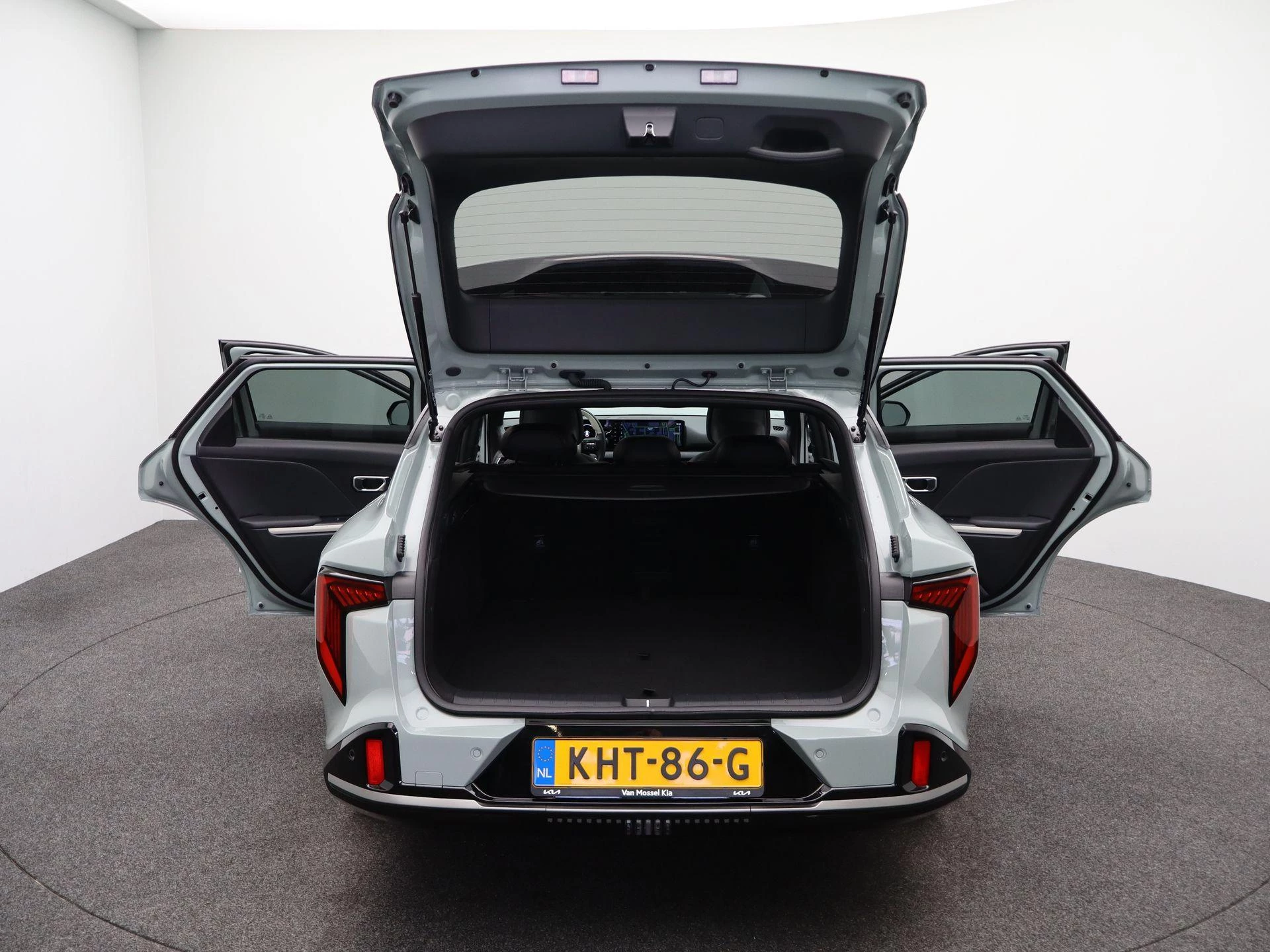 Kia K4 1.0 T-GDi MHEV GT-Line Launch Edition (pano)