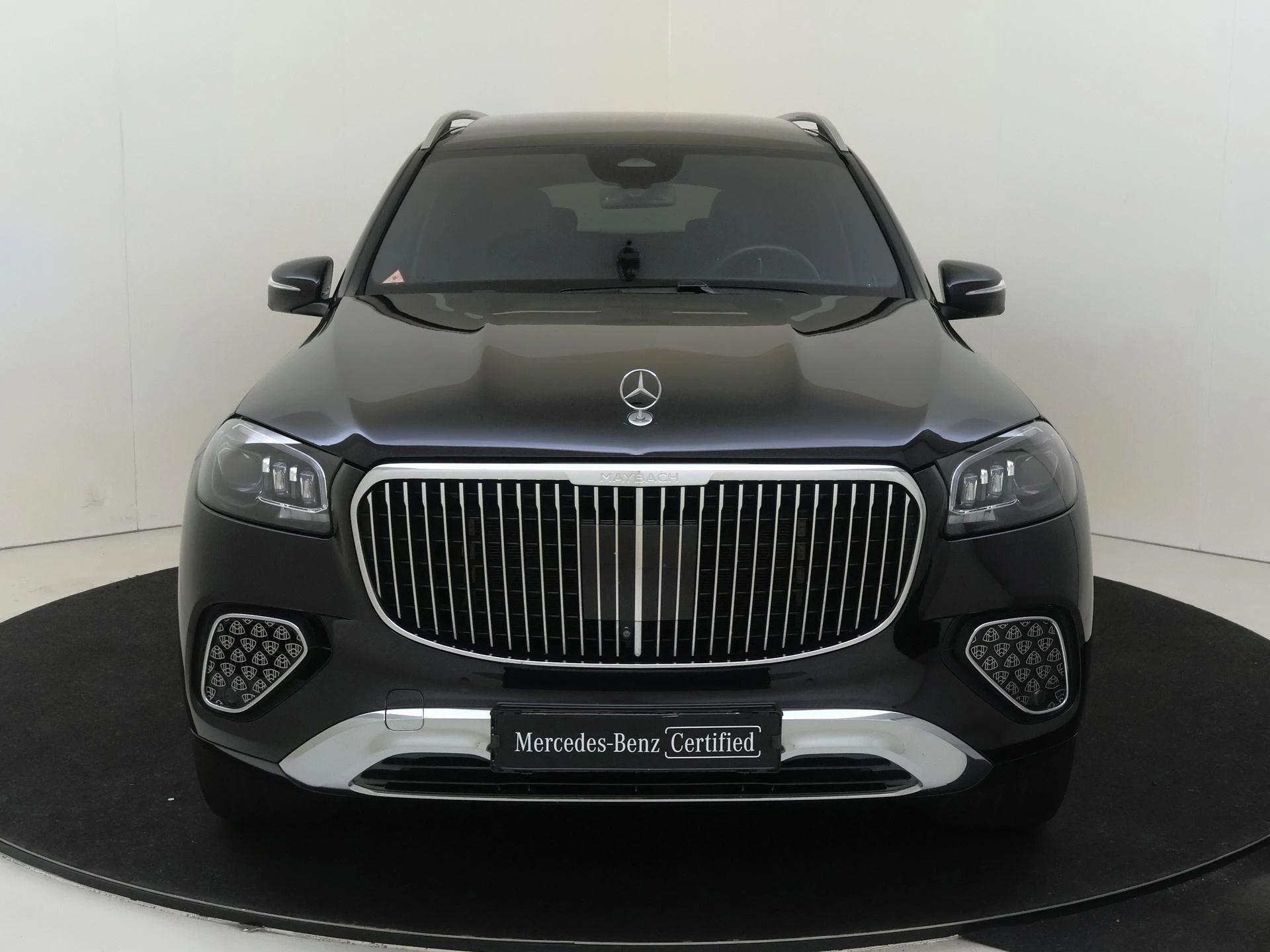 Mercedes-Benz-GLS-image-5
