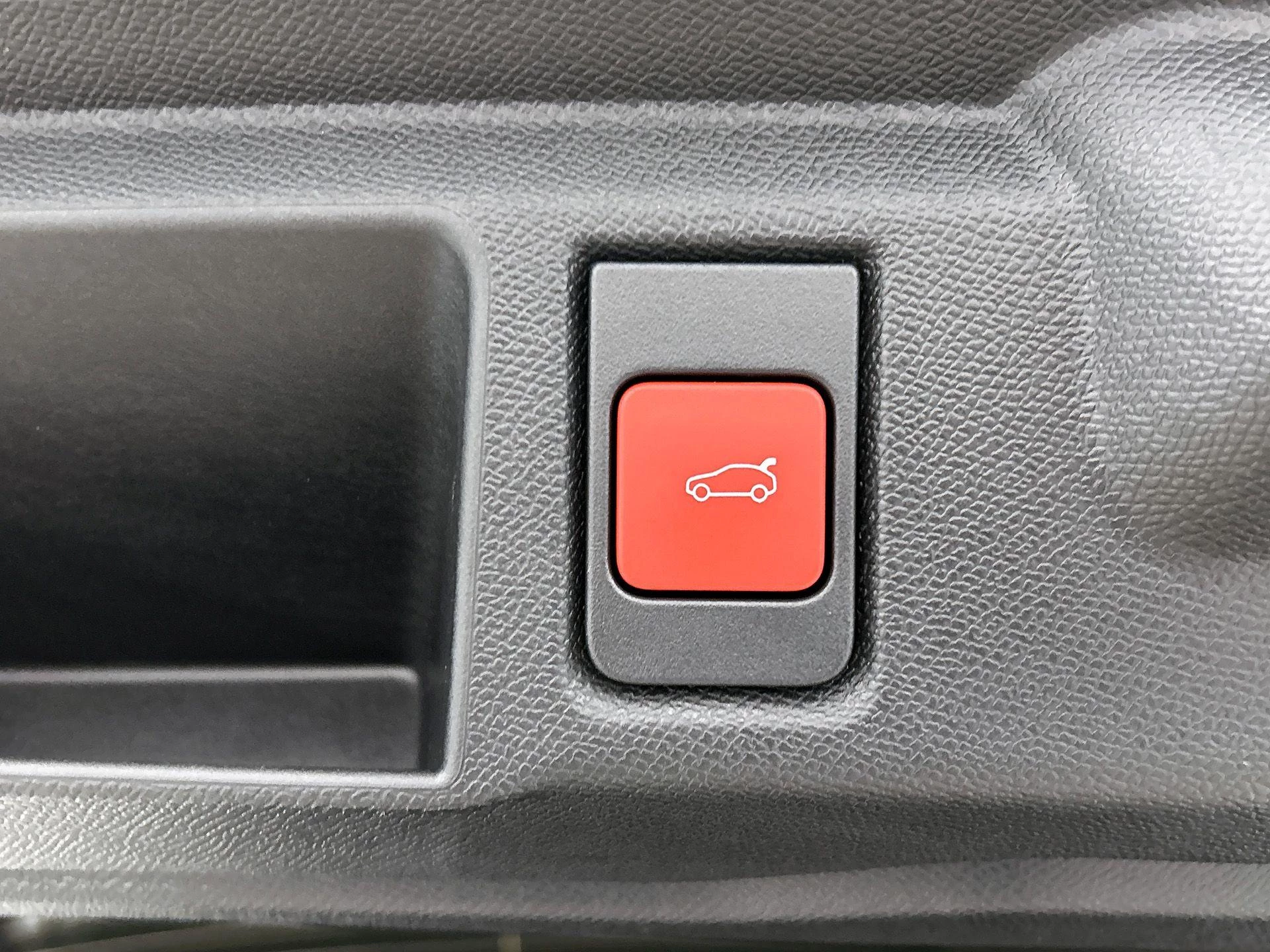 Opel-Grandland-image-23