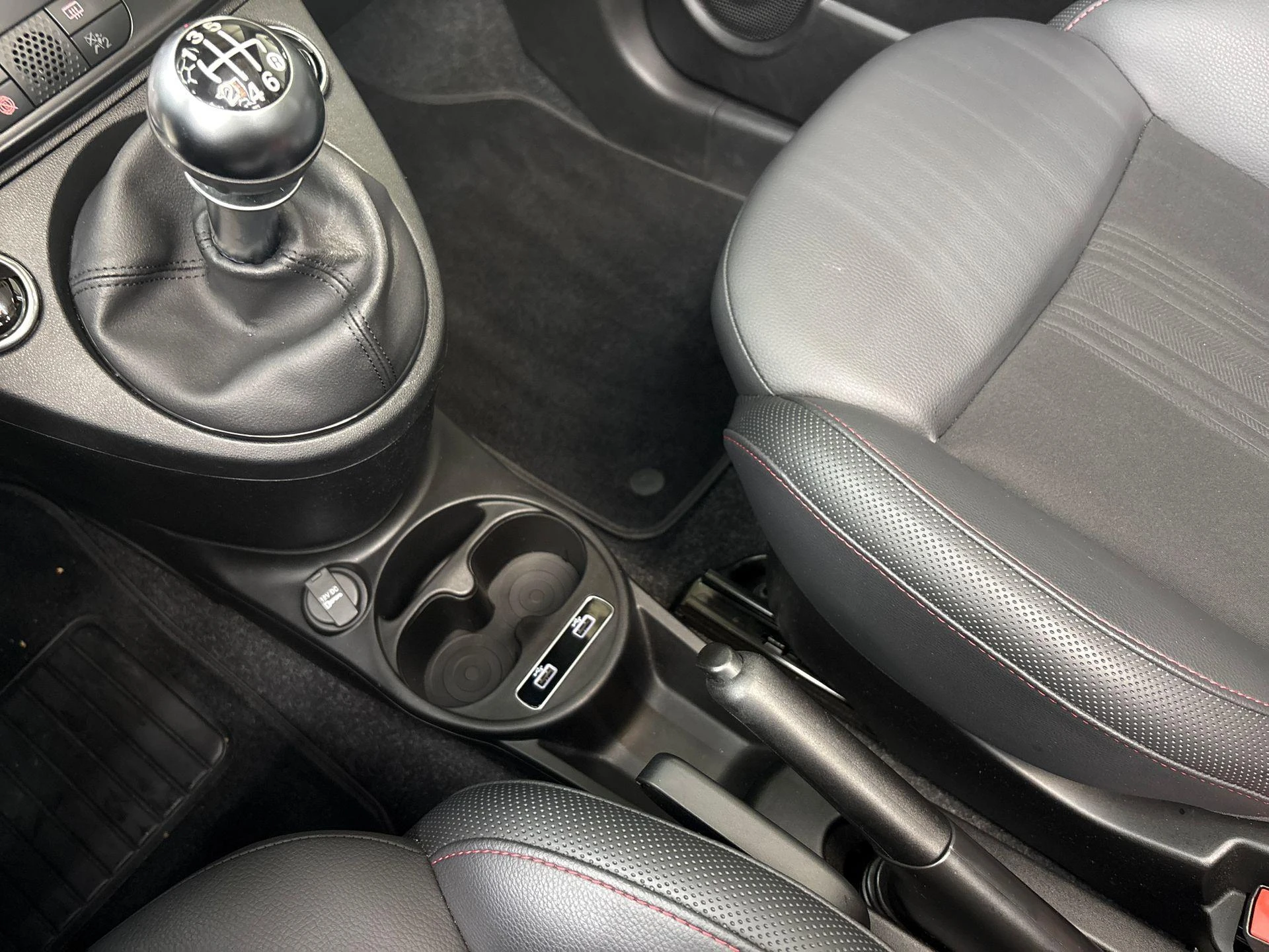 Fiat-500C-image-19