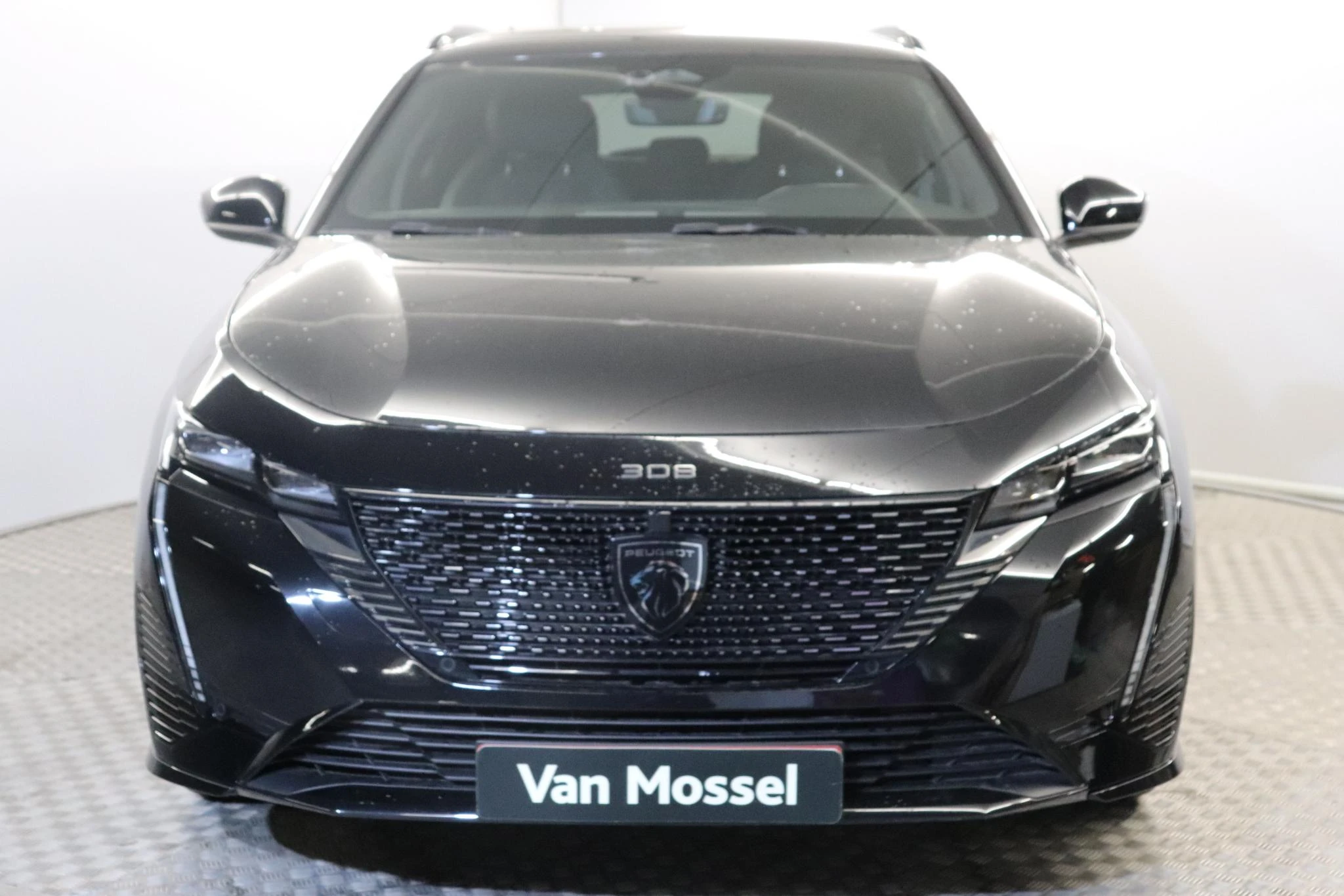 Peugeot-e-308-image-1