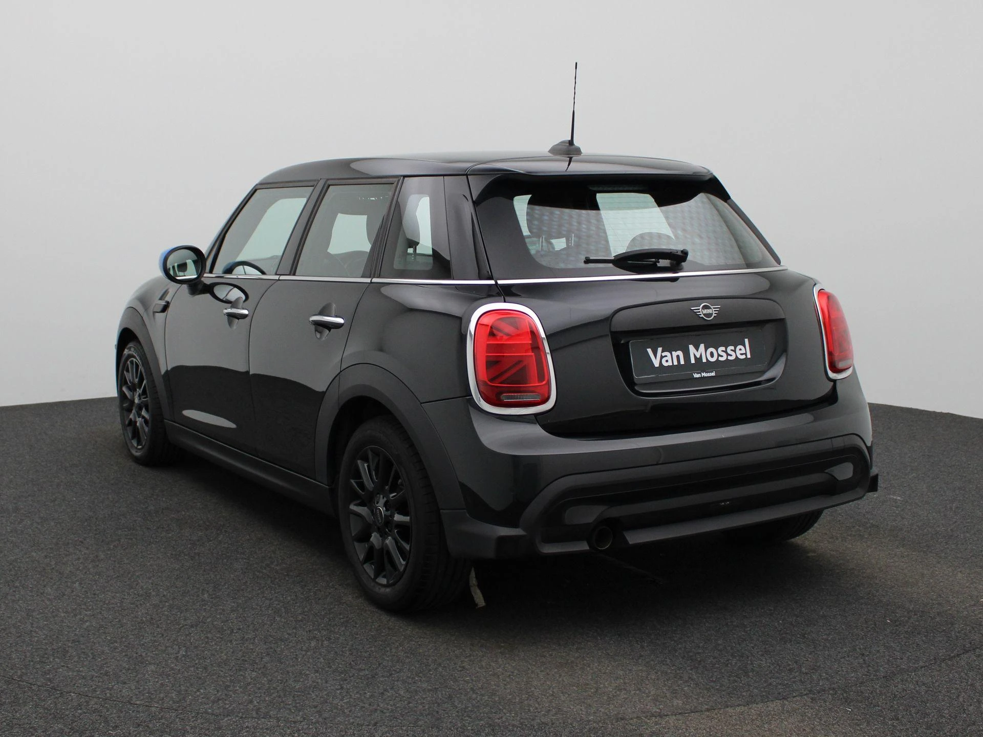 MINI-One-image-1