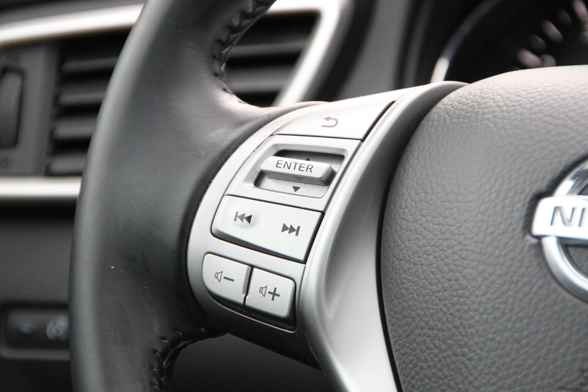 Nissan-QASHQAI-image-15