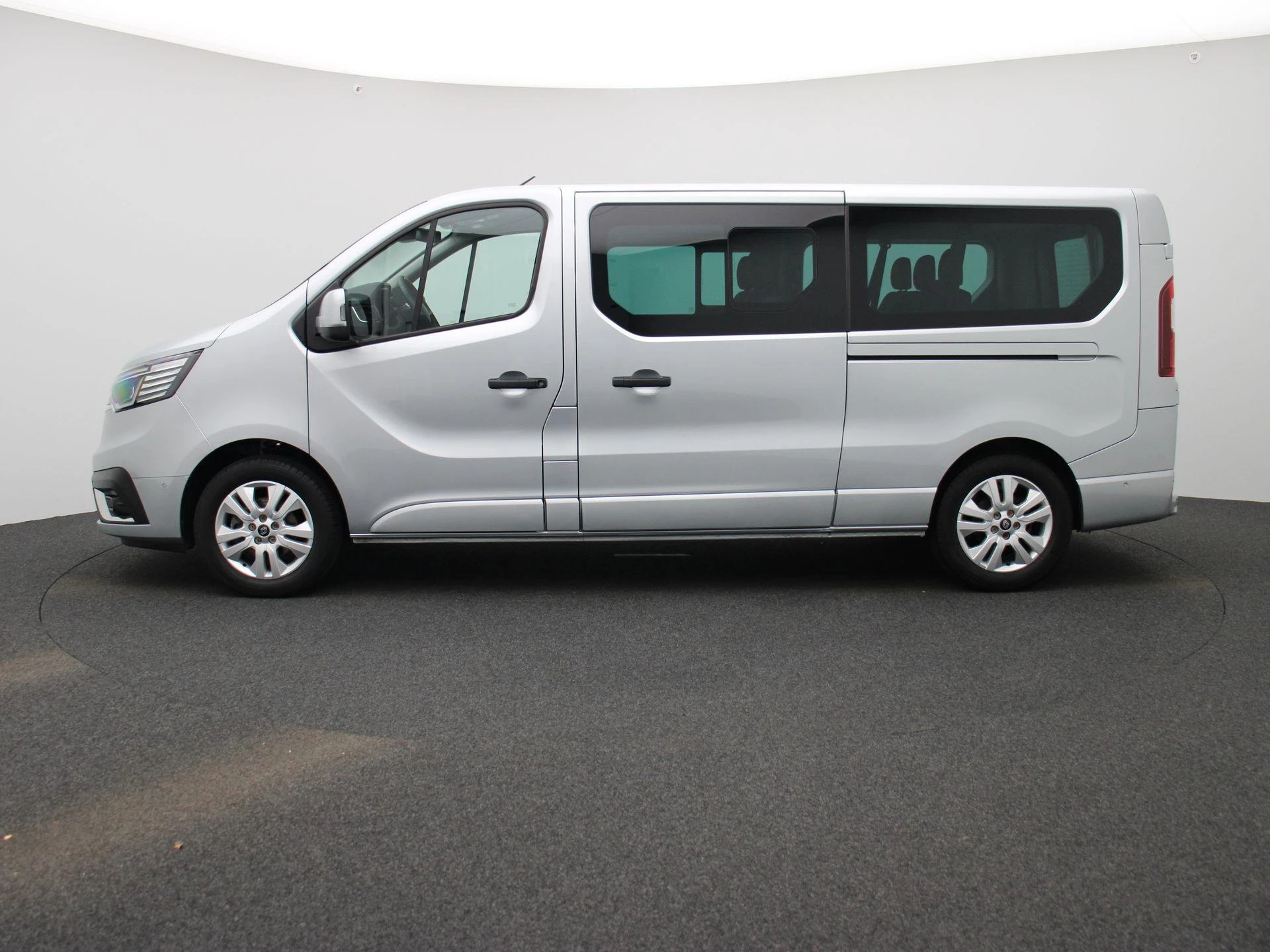 Renault-Trafic-image-3