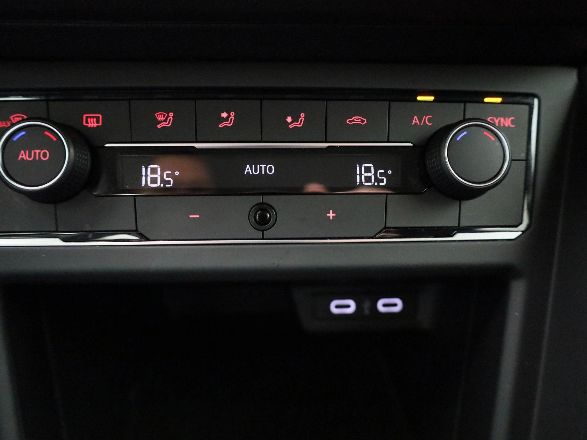 Volkswagen-Polo-image-20