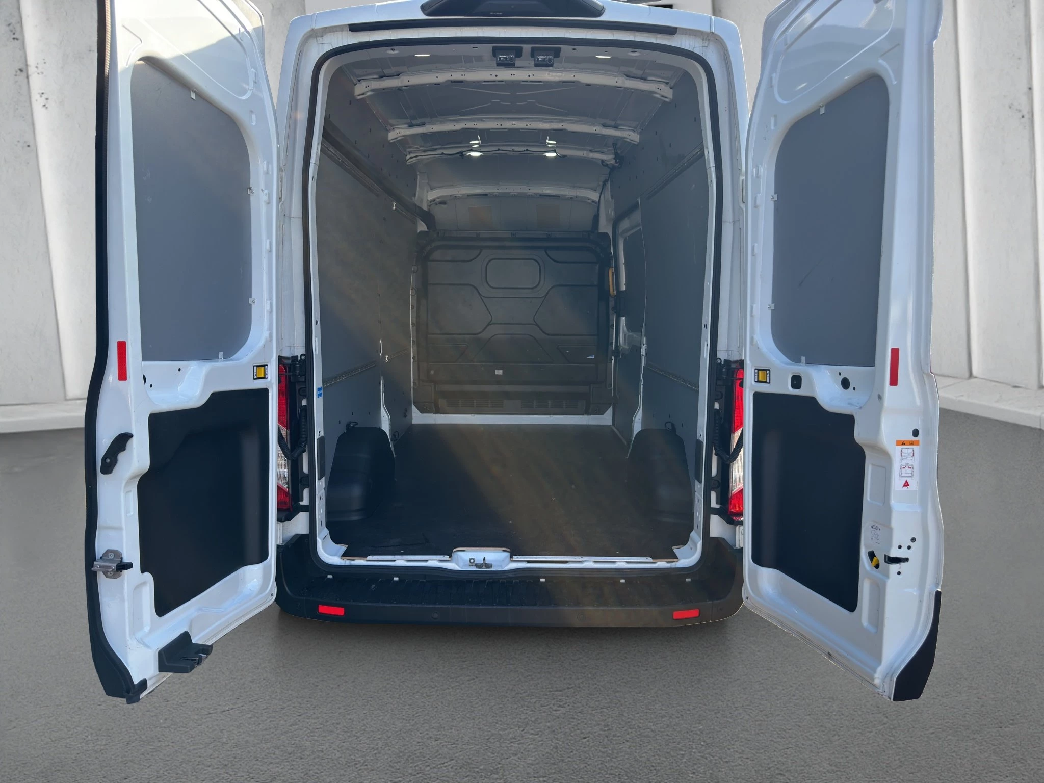 Ford-Transit-image-9