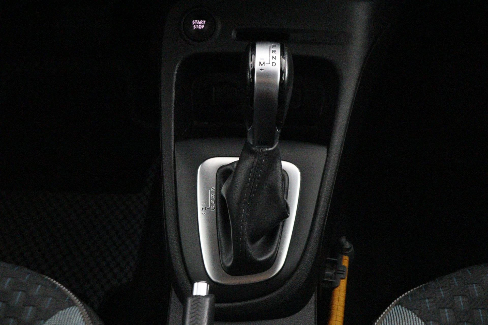 Renault-Captur-image-56