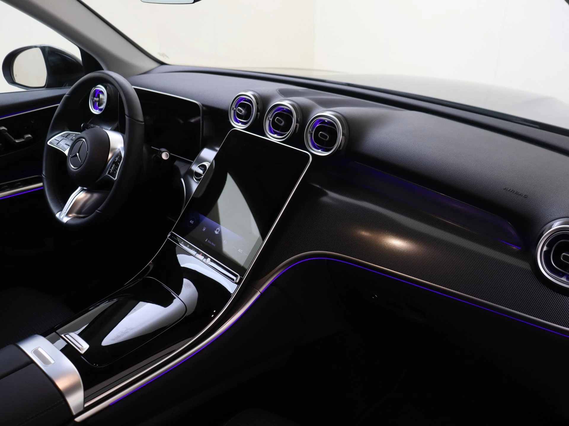 Mercedes-Benz-GLC-image-4