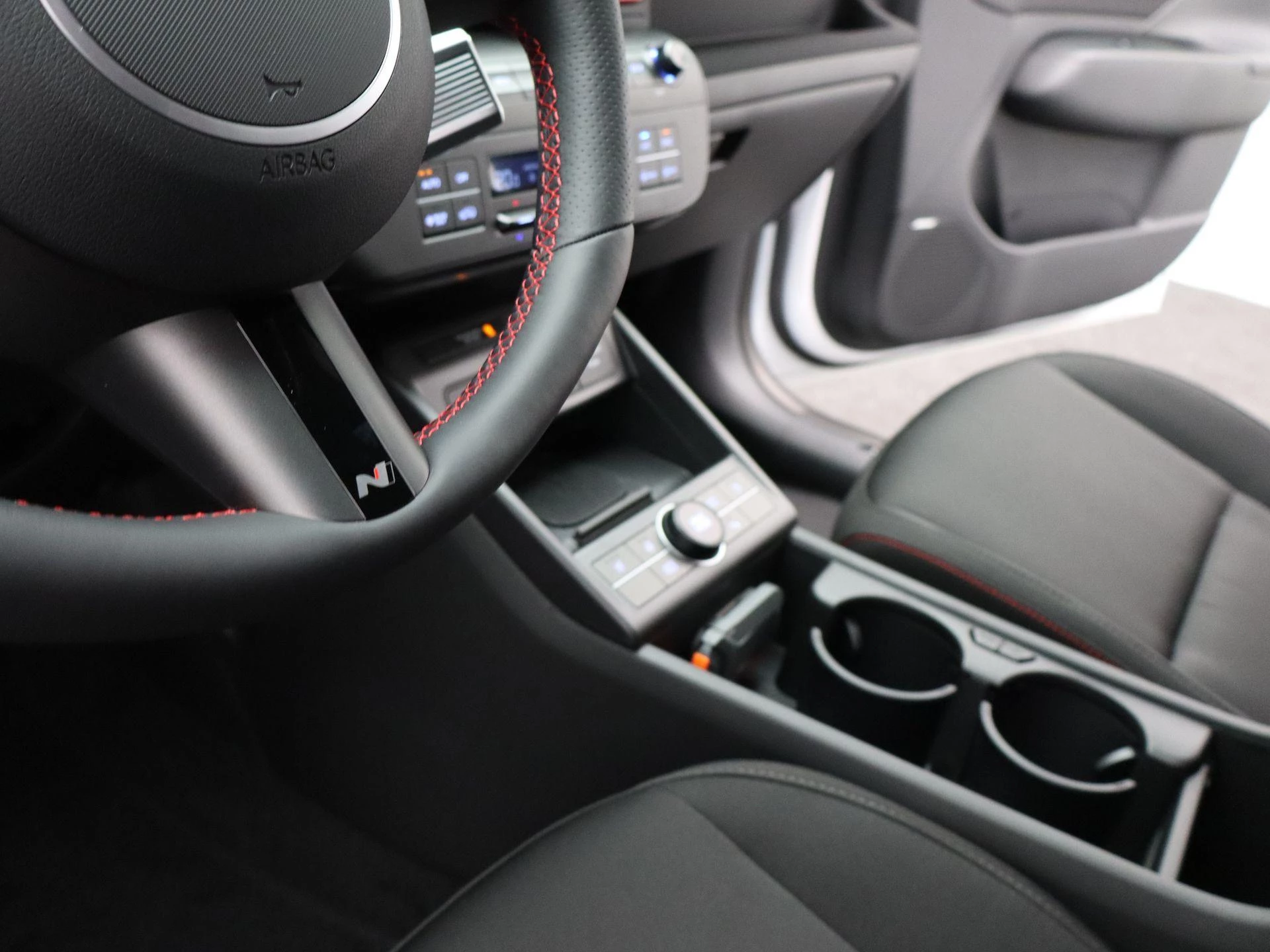 Hyundai-Kona-image-10