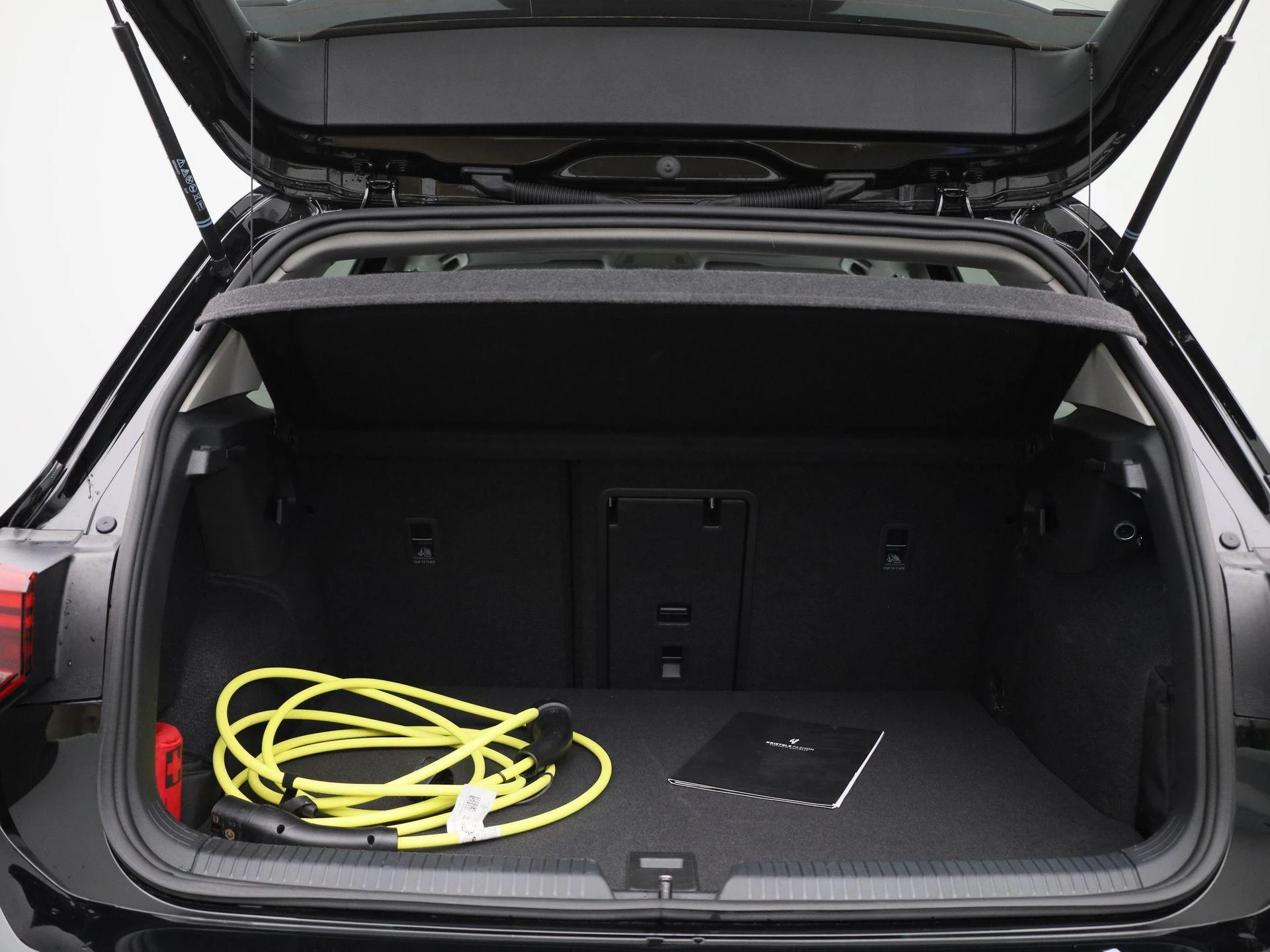 Volkswagen-Golf-image-13