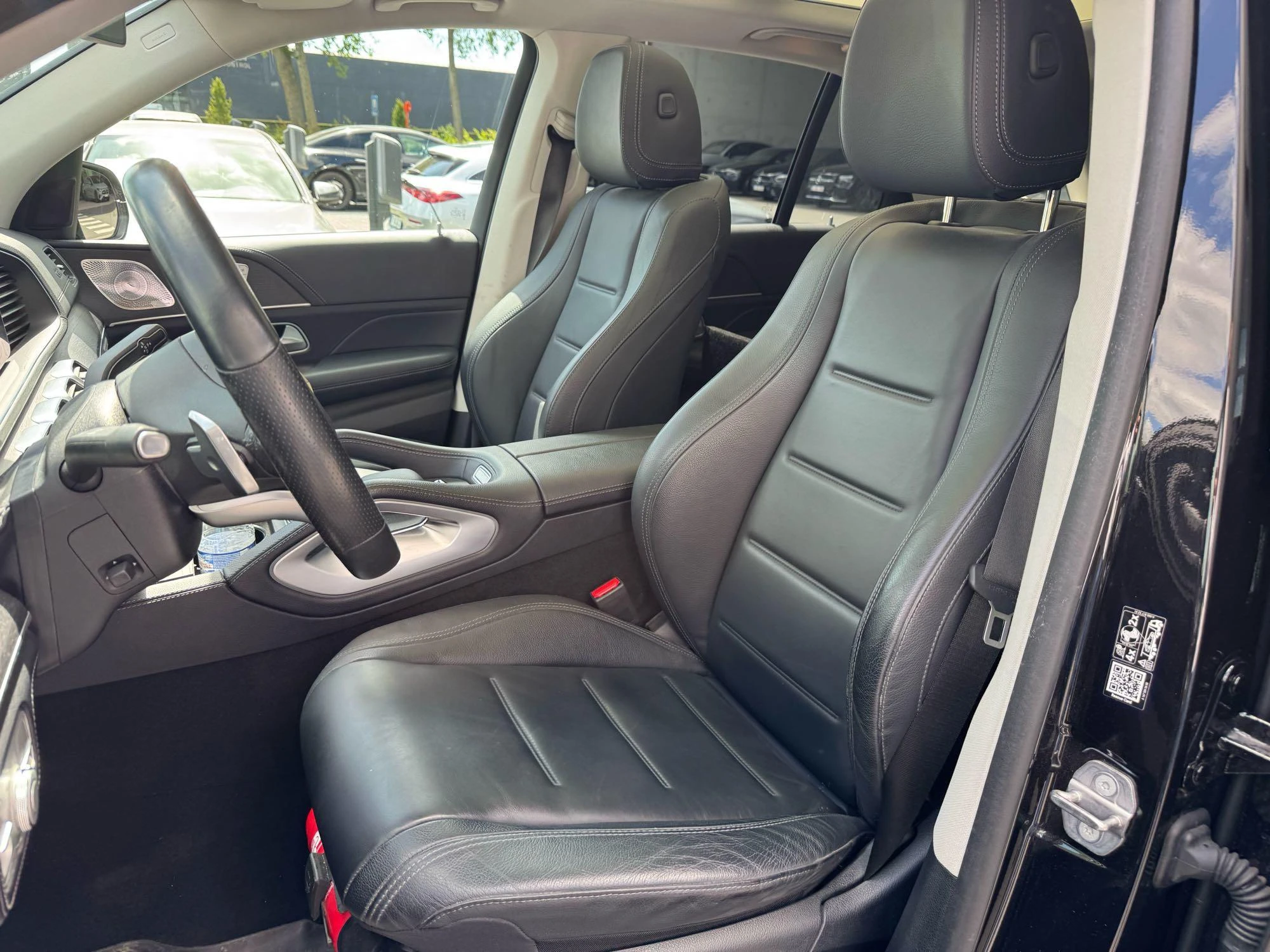 Mercedes-Benz-GLE-image-2