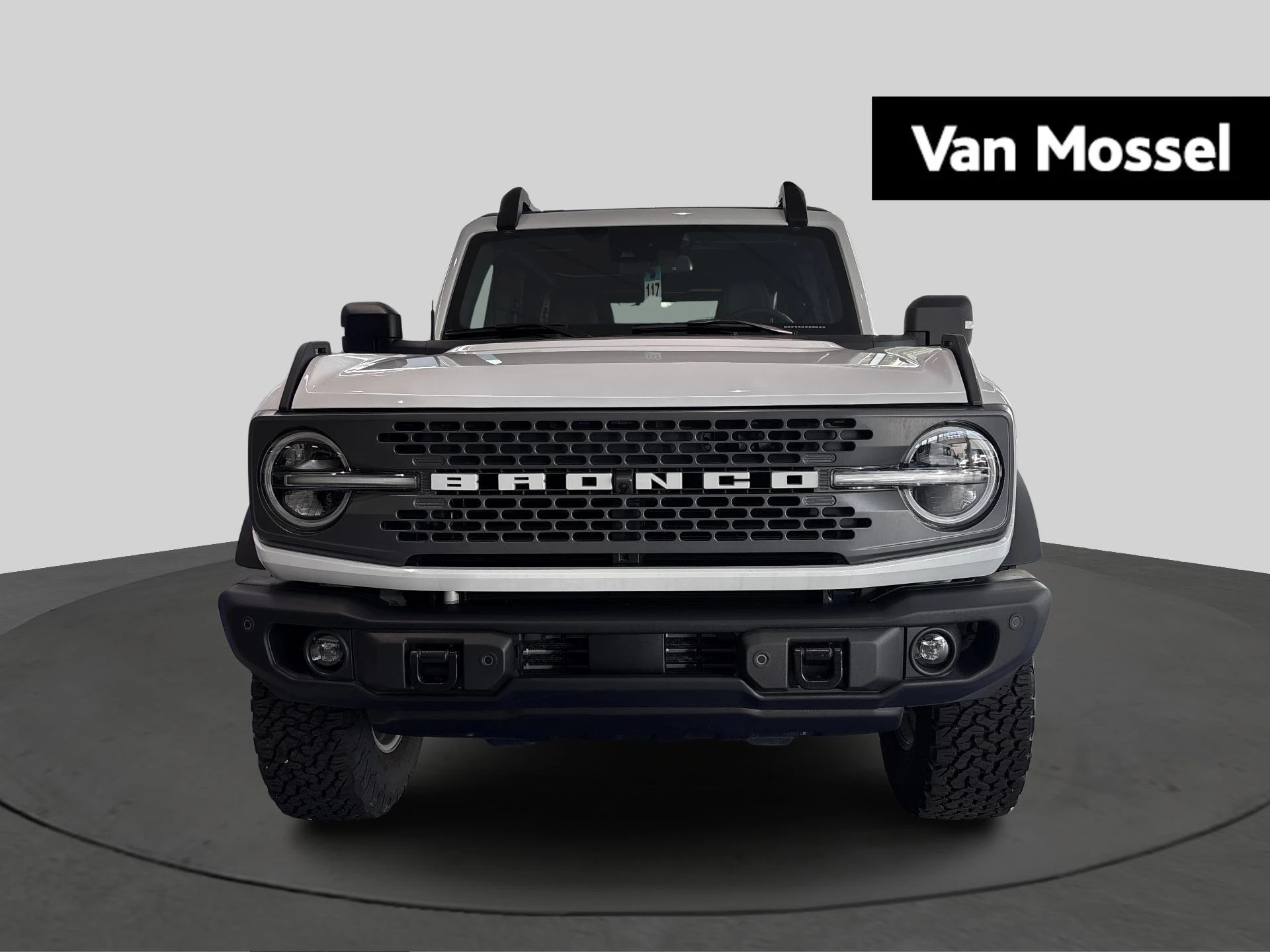 Ford-Bronco-image-1