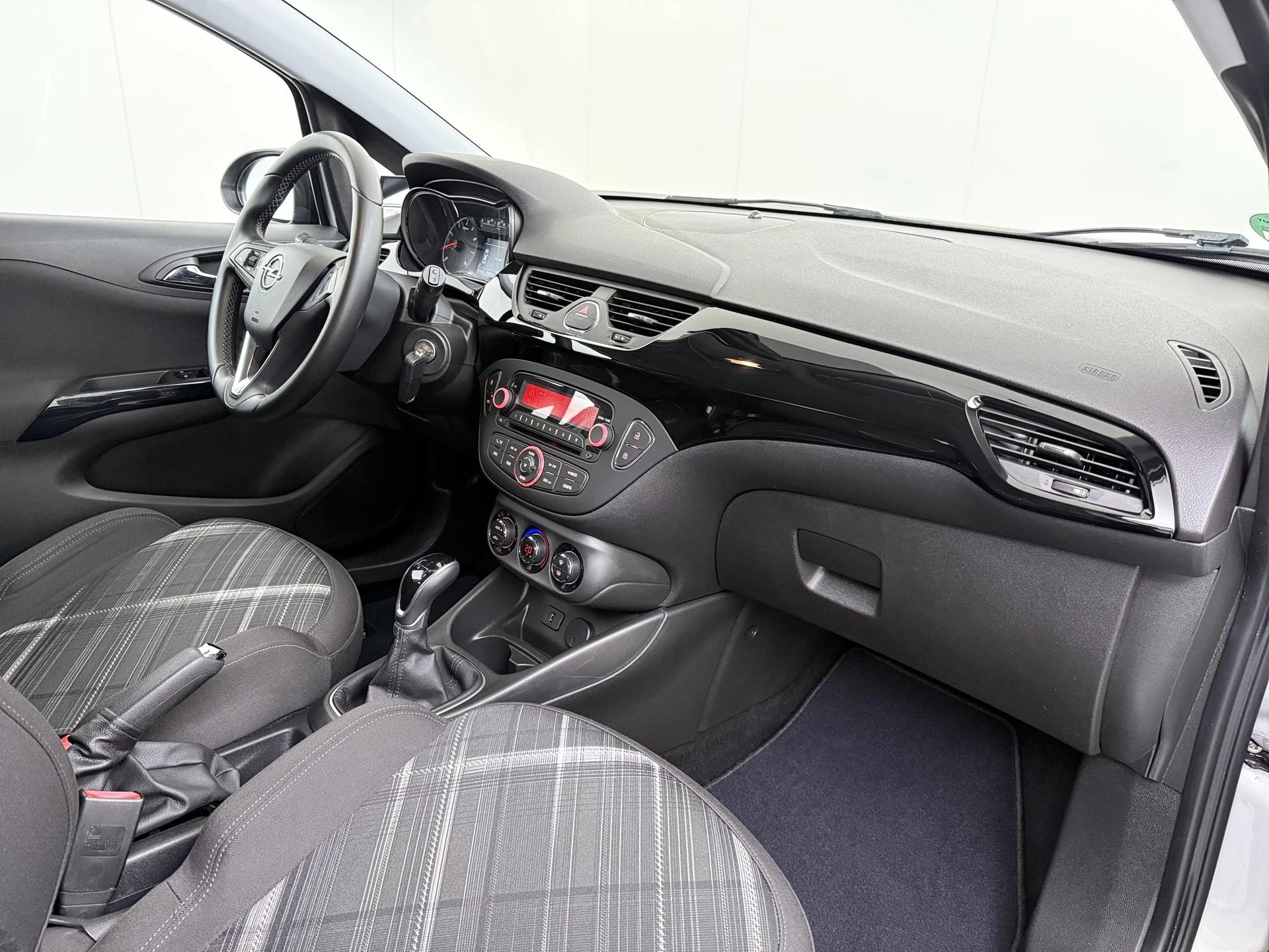 Opel-Corsa-image-27