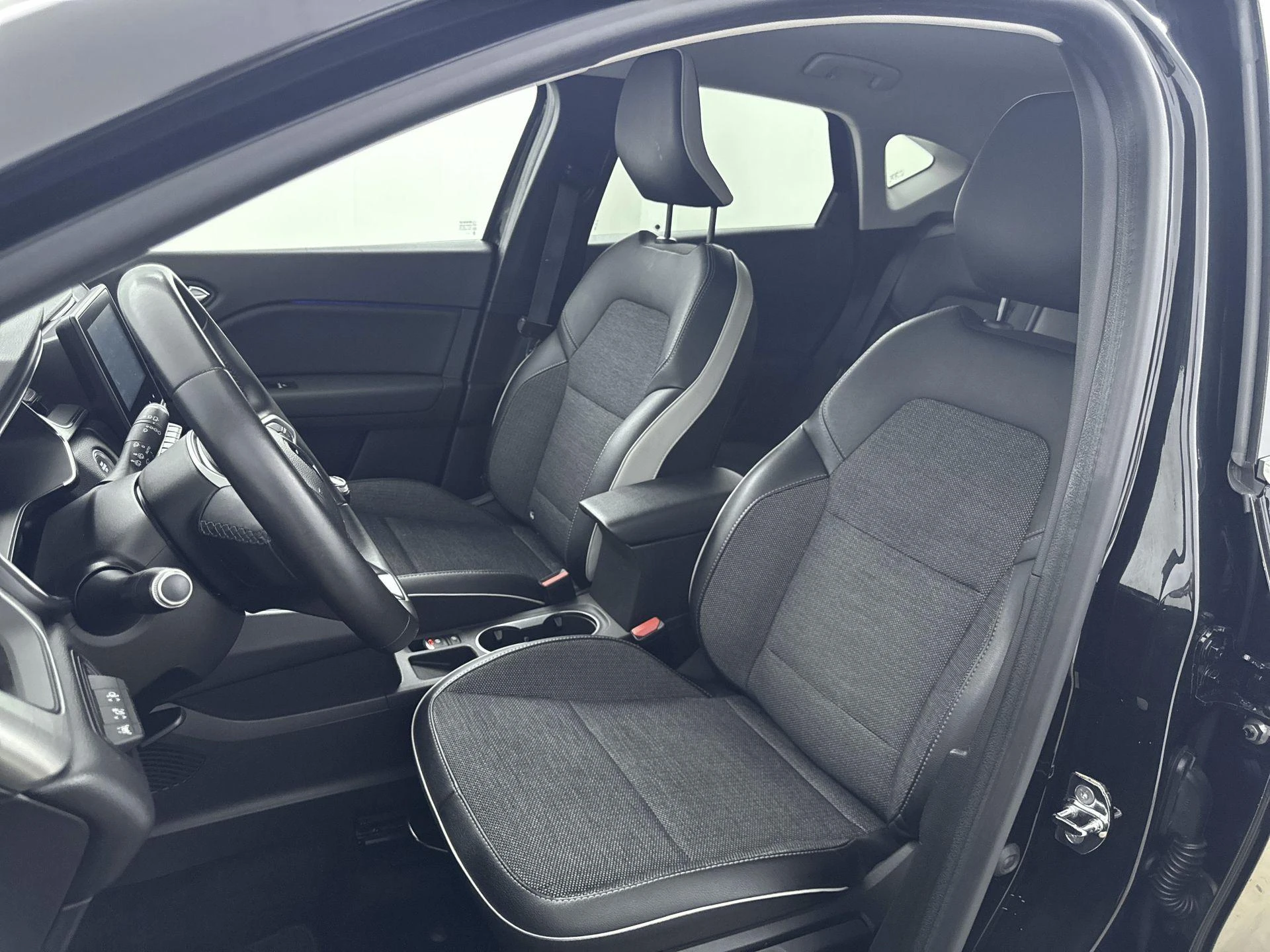 Renault-Captur-image-25