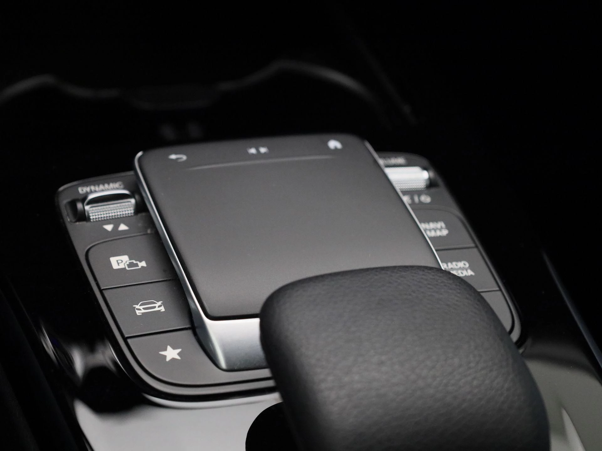 Mercedes-Benz-A-Klasse-image-35