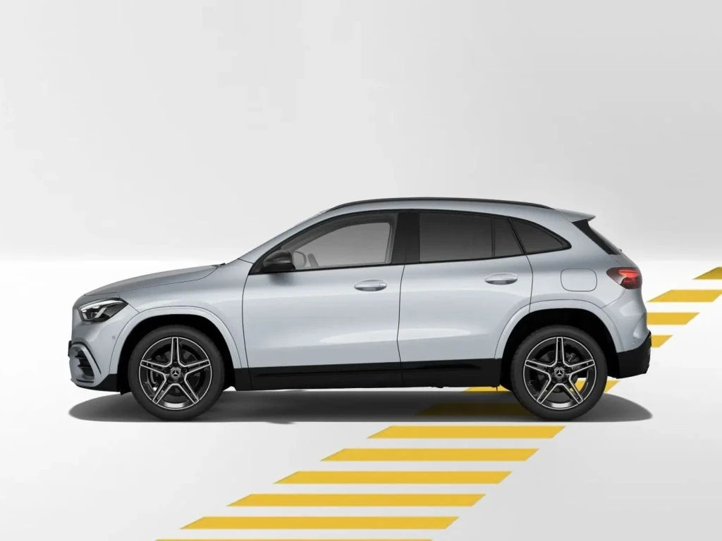 Mercedes-Benz-GLA 200-image-3