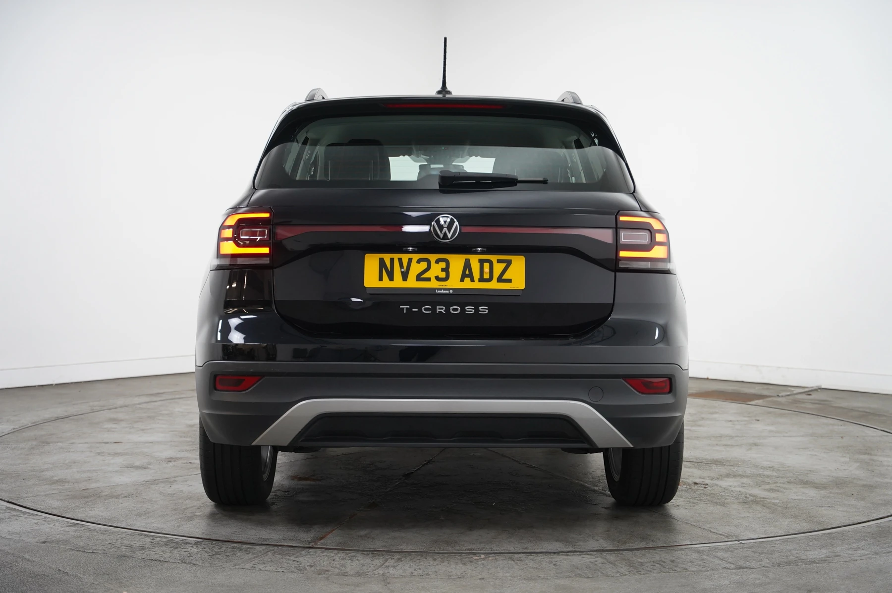 Volkswagen-T-Cross-image-12