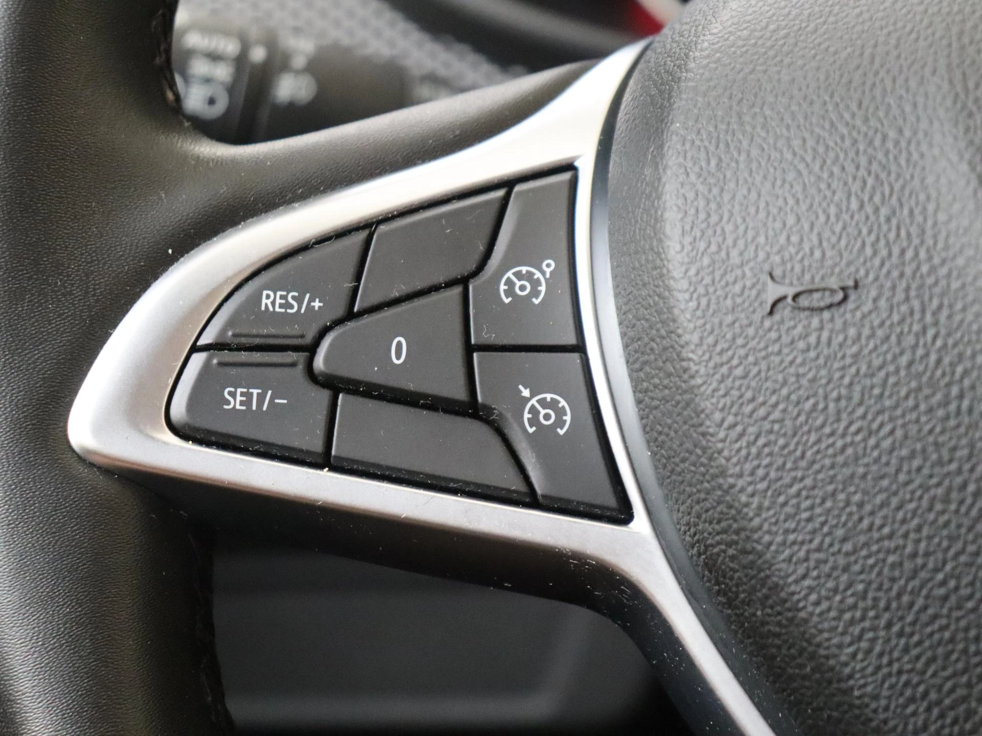 Dacia-Sandero-image-12