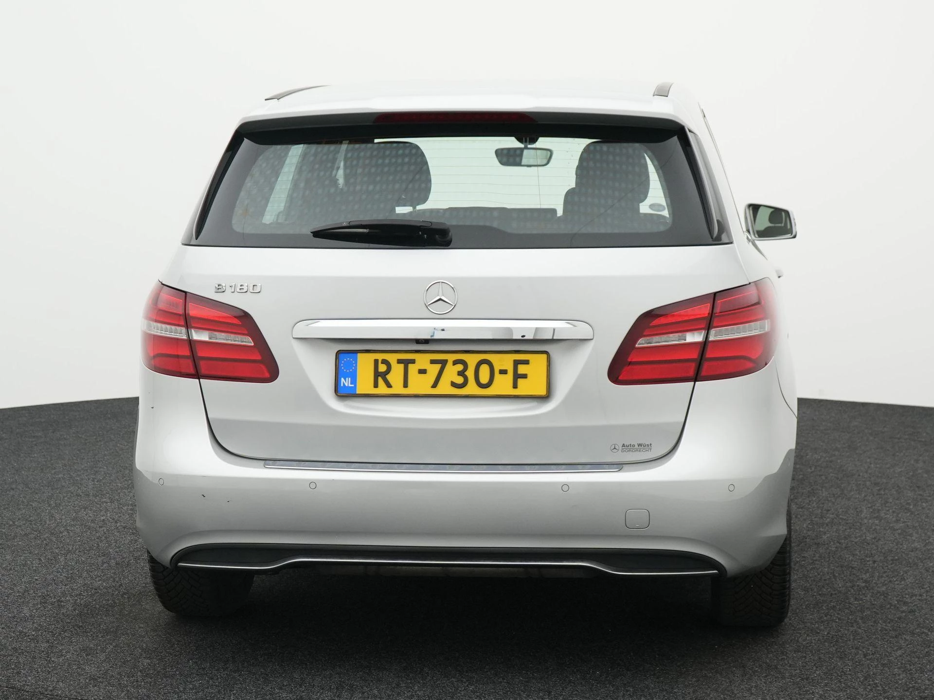 Mercedes-Benz-B-Klasse-image-4