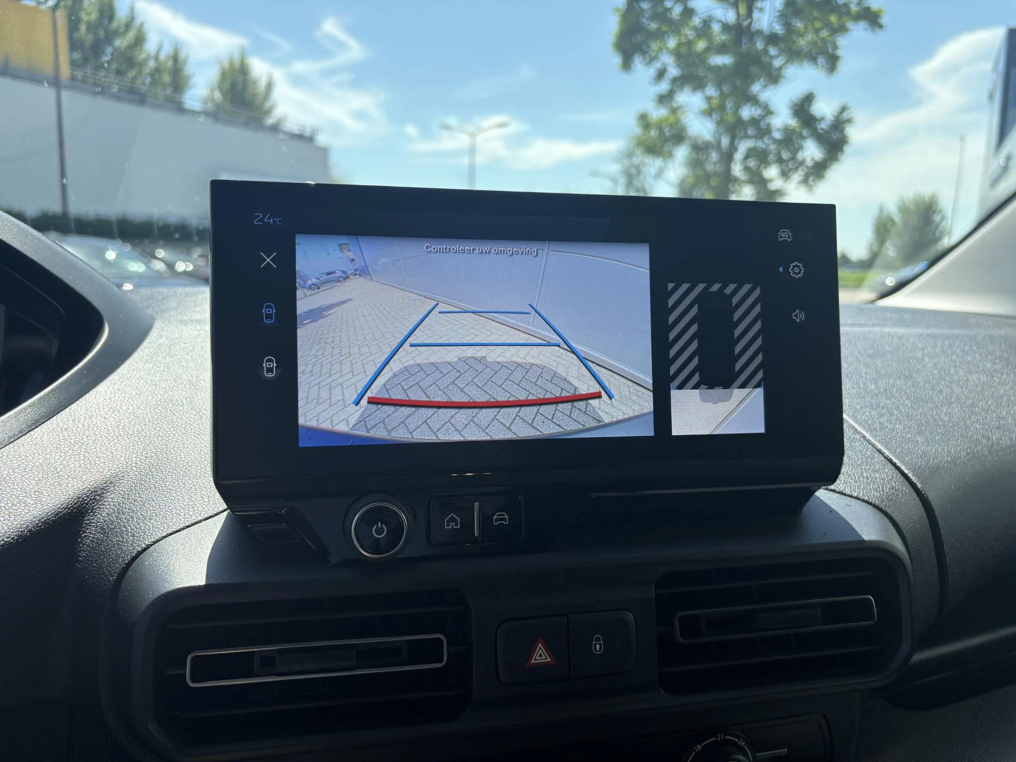 Peugeot-e-Partner-image-16
