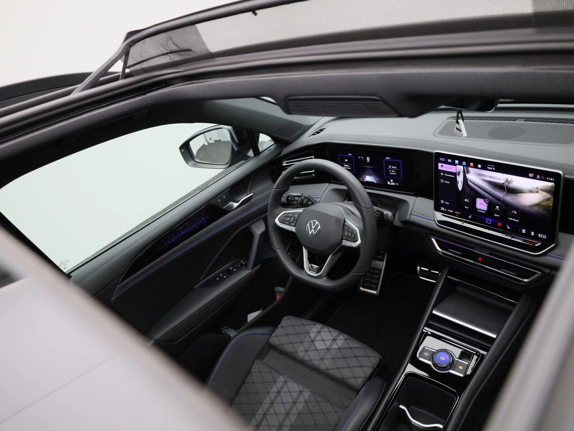 Volkswagen-Tiguan-image-50