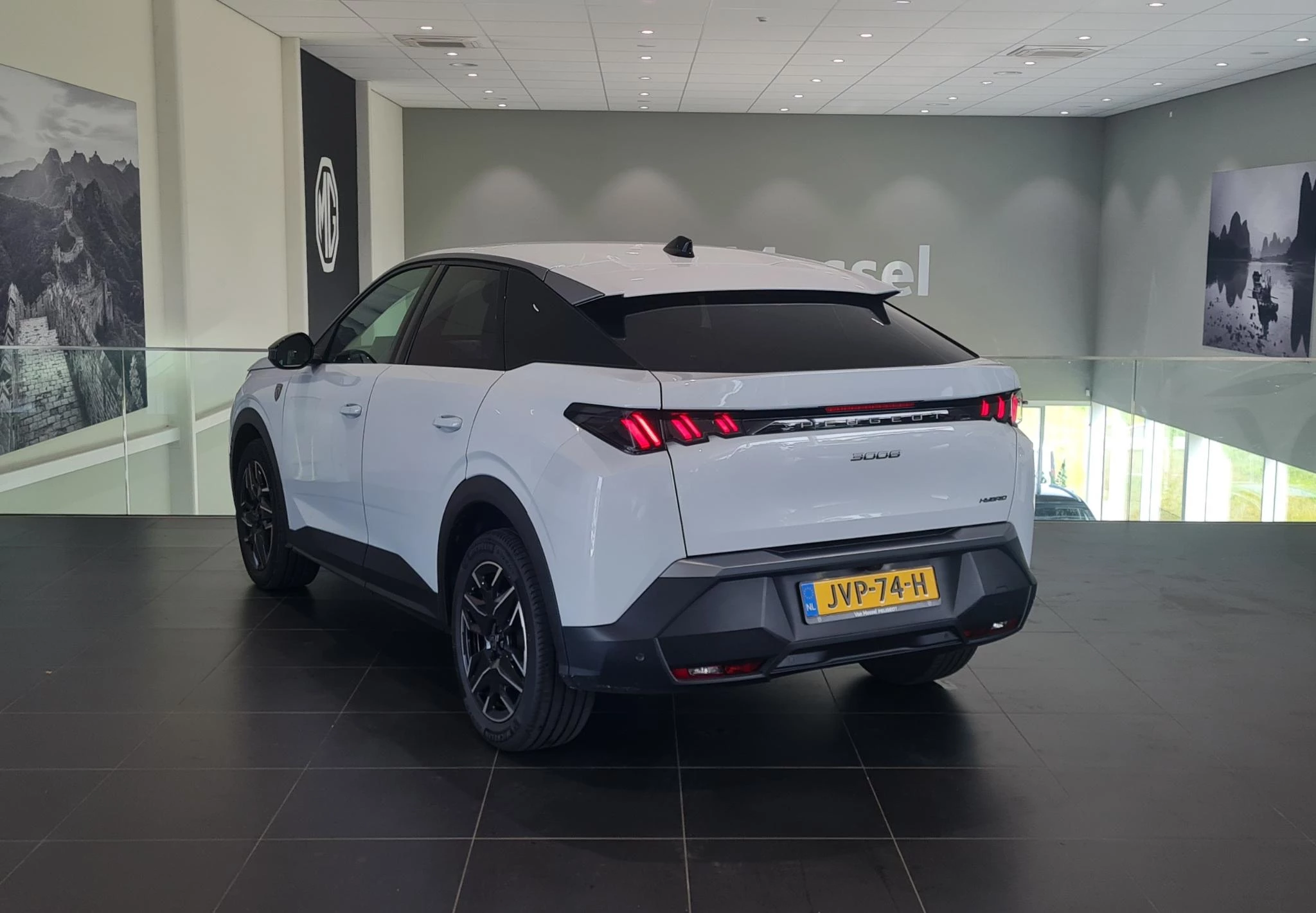 Peugeot 3008 1.2 Hybrid 136 Allure