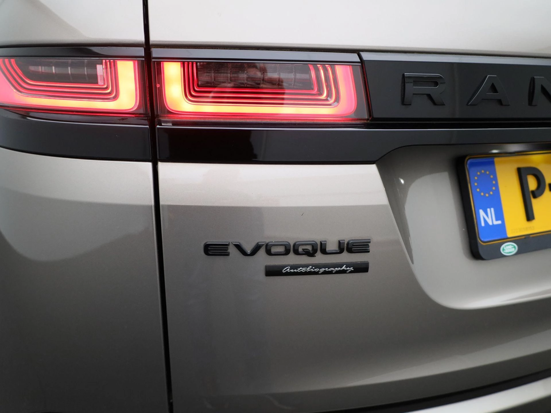 Land Rover Range Rover Evoque 1.5 P300e AWD Autobiography