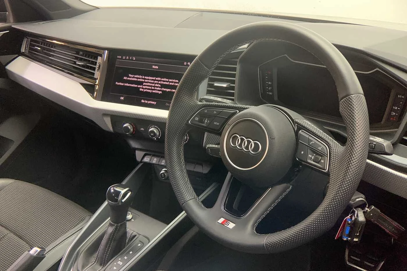 Audi-A1 Sportback-image-5