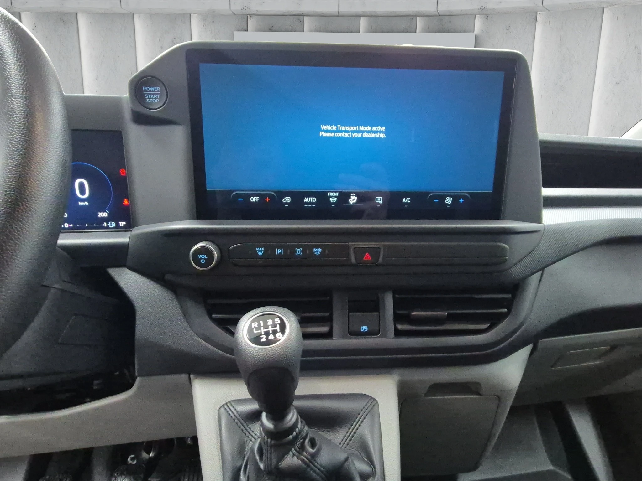 Ford-Transit Custom-image-14