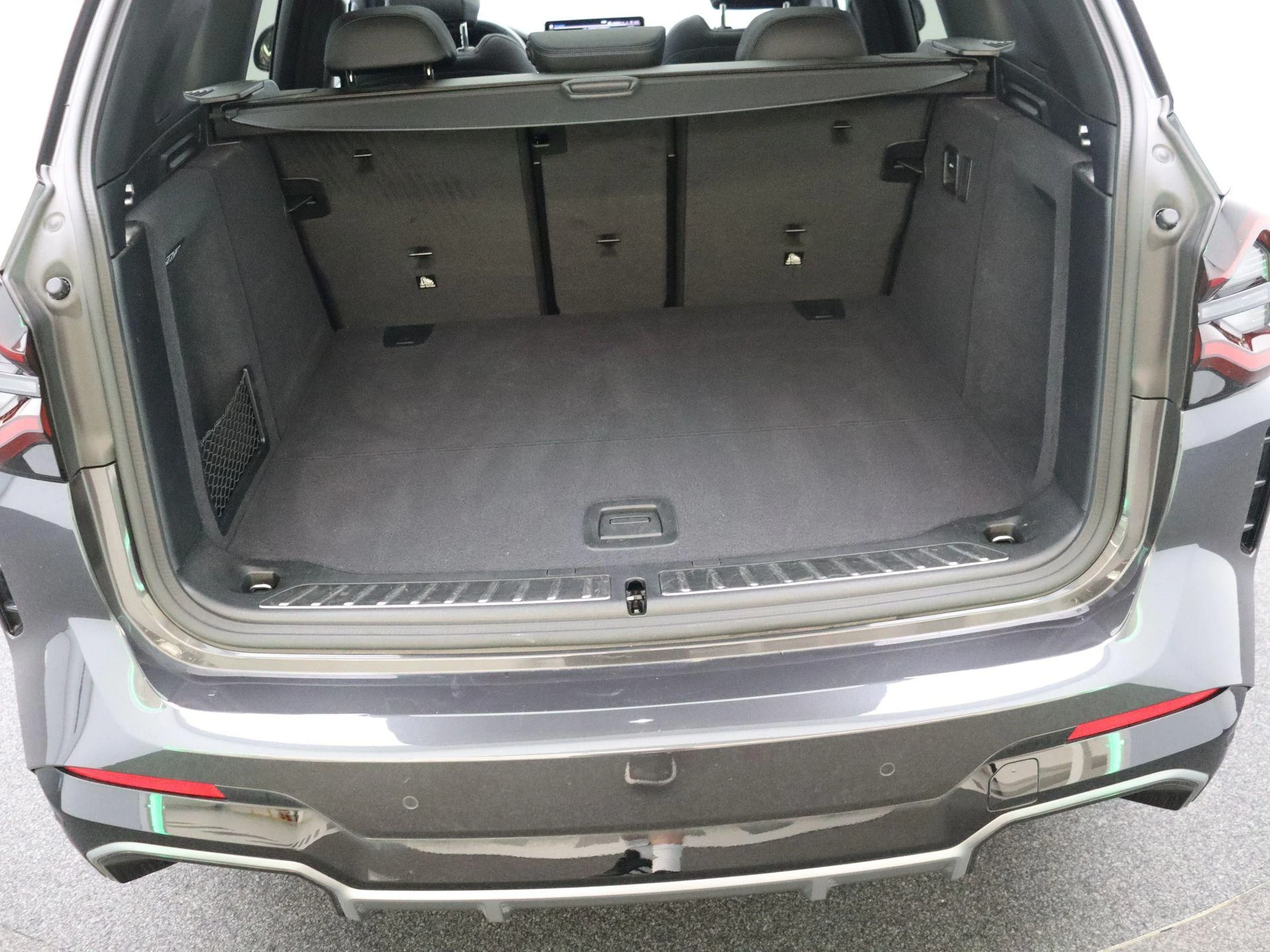 BMW-iX3-image-23