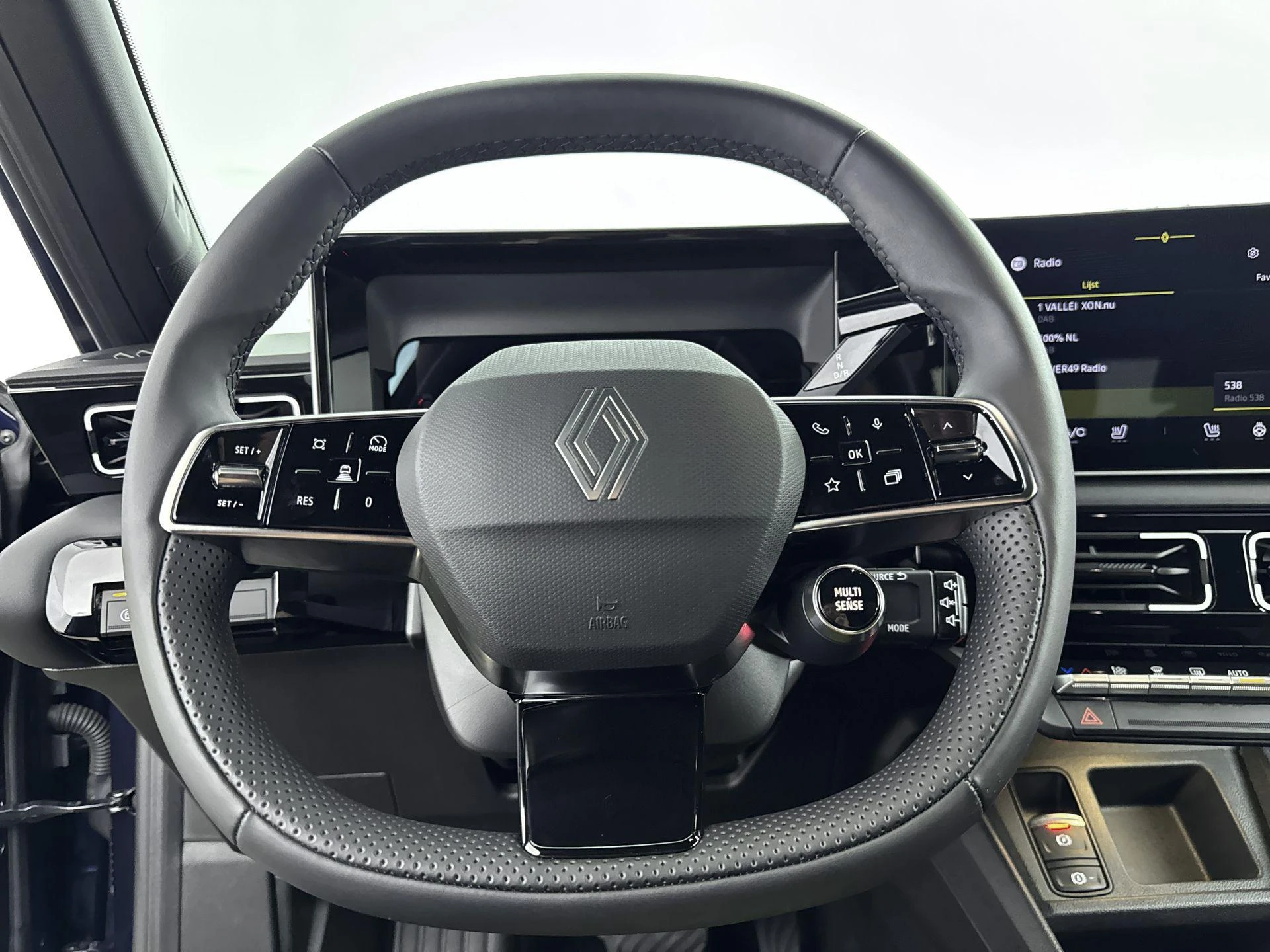 Renault-5-image-9
