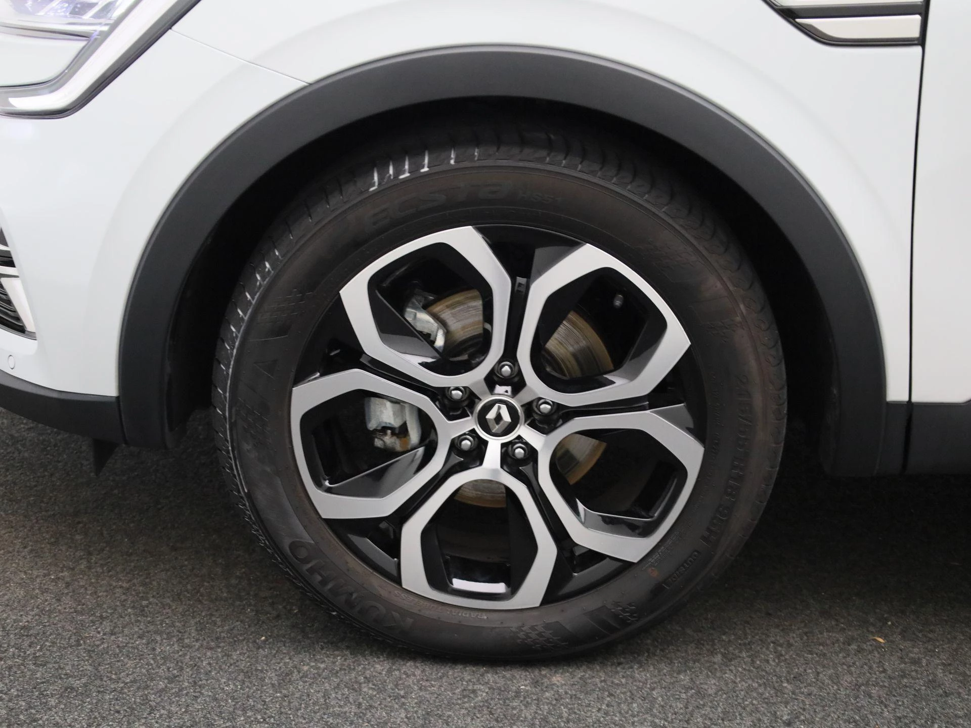 Renault-Arkana-image-10