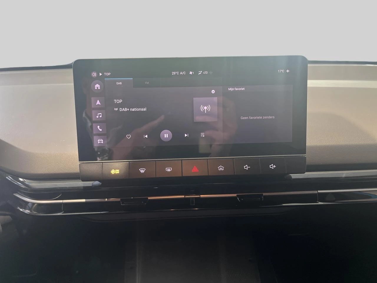 MG MG4 64 kWh Luxury