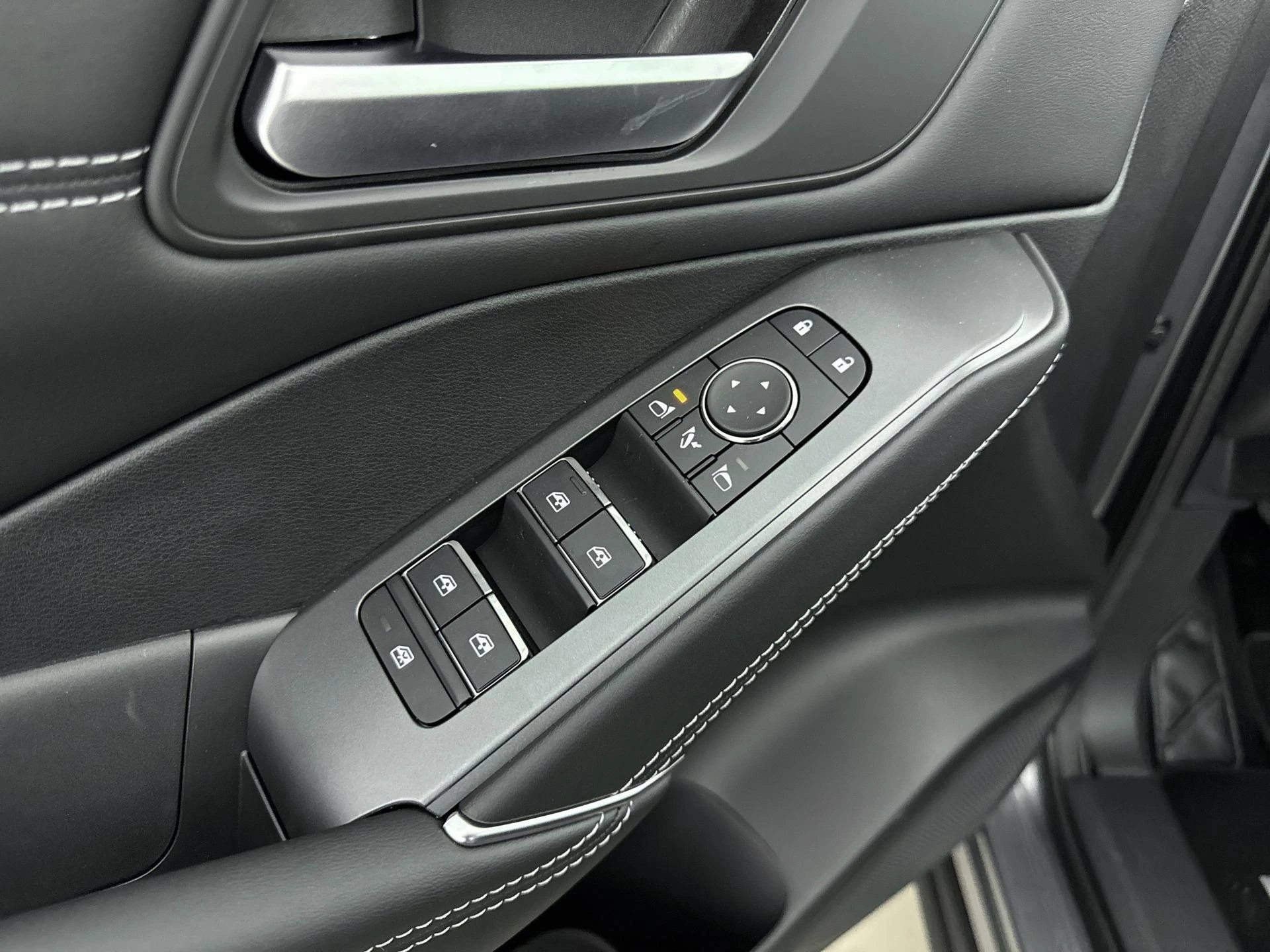 Nissan-QASHQAI-image-19